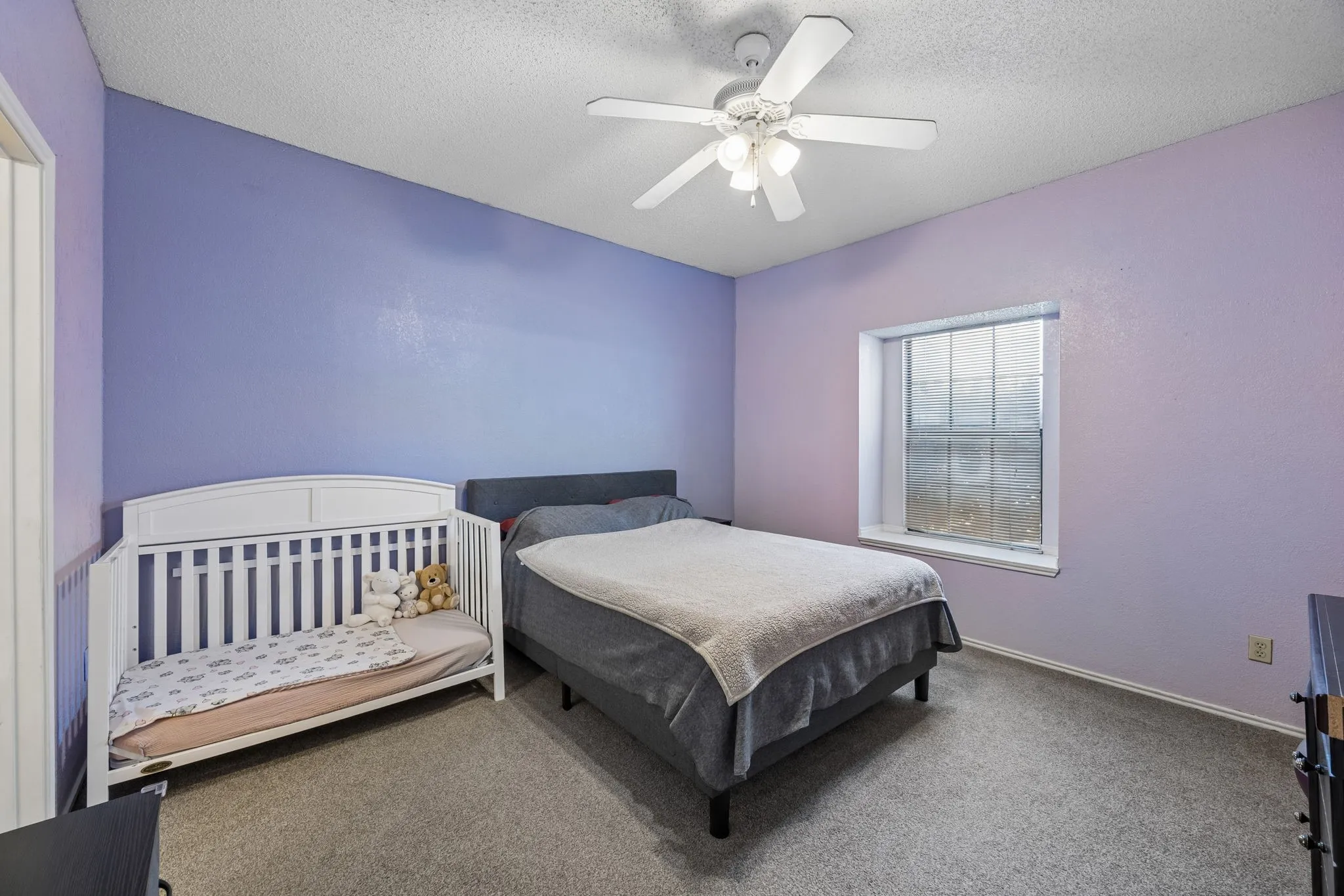 Single Family Residence For Sale in Tarrant County , 2906 Northrope Street, Euless, Texas 76039, 2 Bedroom, 2 Bathroom, Garage spaces, 1,094 Sqft, built in 1985, mls#21383240, Real Estate Agent in Euless, Homes For Sale in Tarrant county, Homes For Sale in Euless, Realtor in Euless Texas, Real Estate Brokerage Independent Realty Texas, Luminita Cordes Realtor