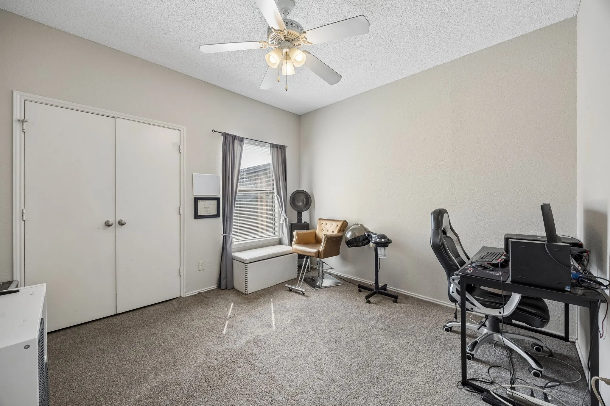 Single Family Residence For Sale in Tarrant County , 2906 Northrope Street, Euless, Texas 76039, 2 Bedroom, 2 Bathroom, Garage spaces, 1,094 Sqft, built in 1985, mls#21383240, Real Estate Agent in Euless, Homes For Sale in Tarrant county, Homes For Sale in Euless, Realtor in Euless Texas, Real Estate Brokerage Independent Realty Texas, Luminita Cordes Realtor