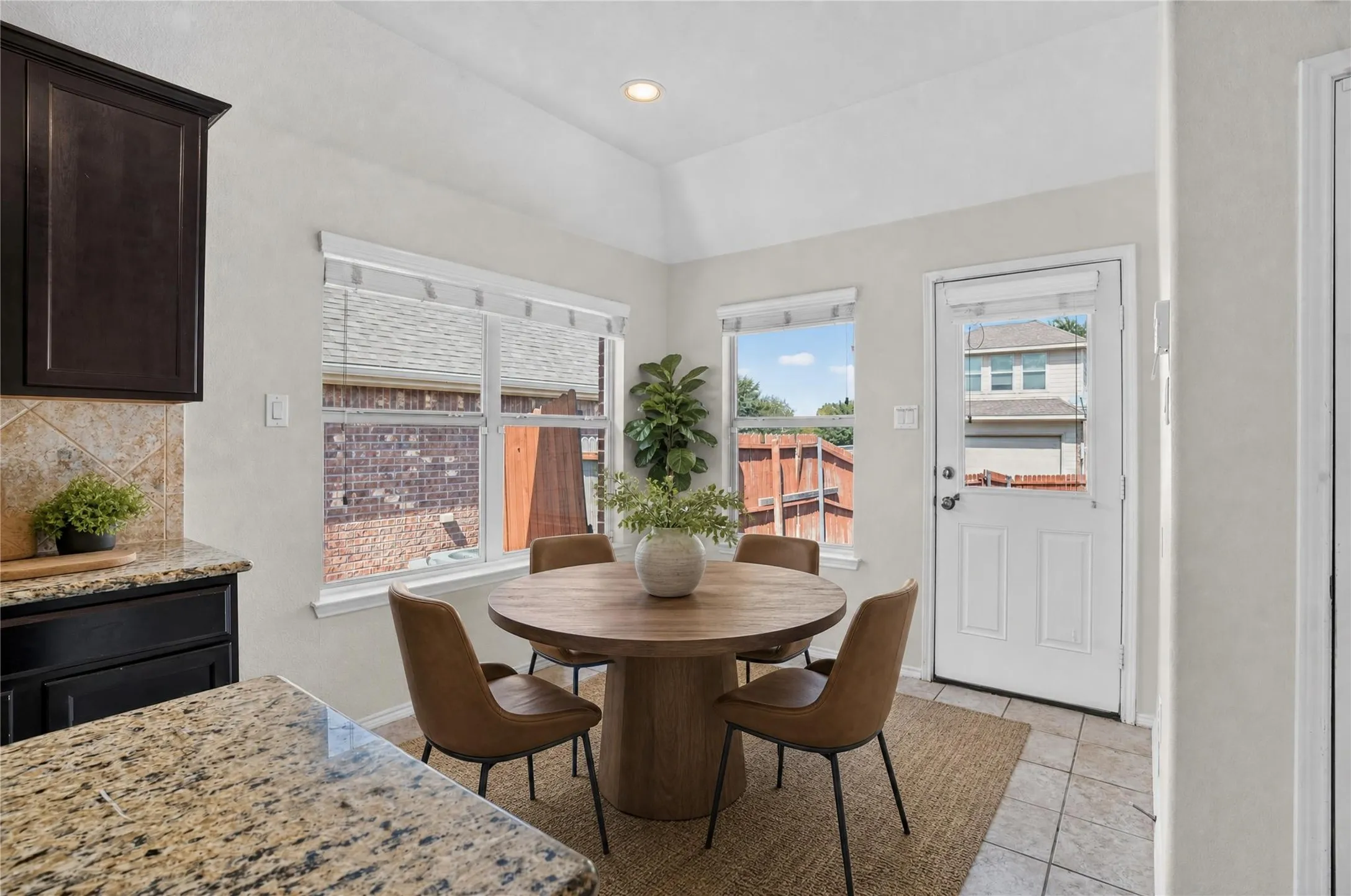 Single Family Residence For Rent in Denton County , 9005 Sundance Trail, Cross Roads, Texas 76227, 3 Bedroom, 2 Bathroom, 2 Garage spaces, 1,378 Sqft, built in 2011, mls#21390020, Real Estate Agent in Cross Roads, Homes For Rent in Denton county, Homes For Rent in Cross Roads, Realtor in Cross Roads Texas, Real Estate Brokerage Independent Realty Texas, Luminita Cordes Realtor