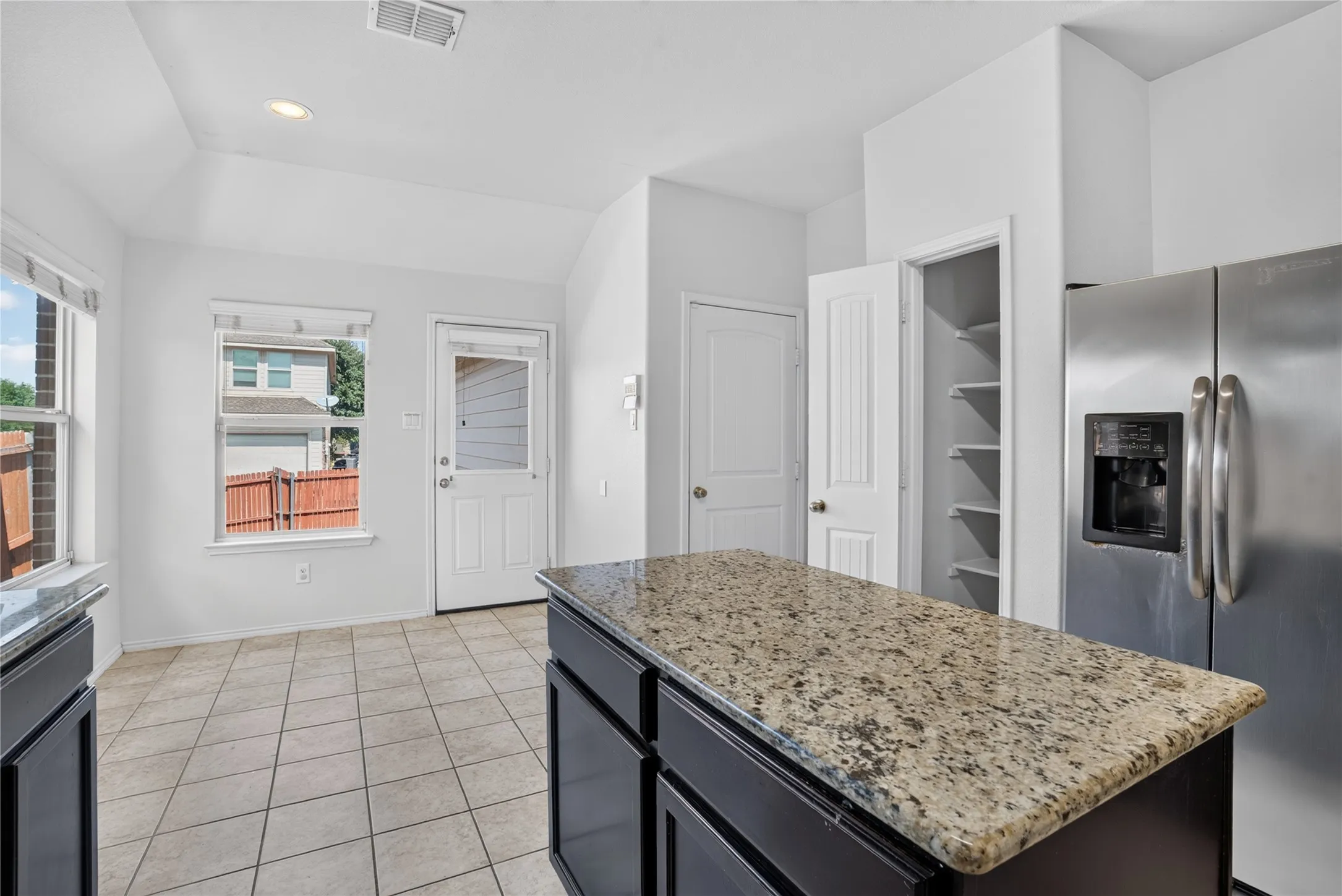 Single Family Residence For Rent in Denton County , 9005 Sundance Trail, Cross Roads, Texas 76227, 3 Bedroom, 2 Bathroom, 2 Garage spaces, 1,378 Sqft, built in 2011, mls#21390020, Real Estate Agent in Cross Roads, Homes For Rent in Denton county, Homes For Rent in Cross Roads, Realtor in Cross Roads Texas, Real Estate Brokerage Independent Realty Texas, Luminita Cordes Realtor