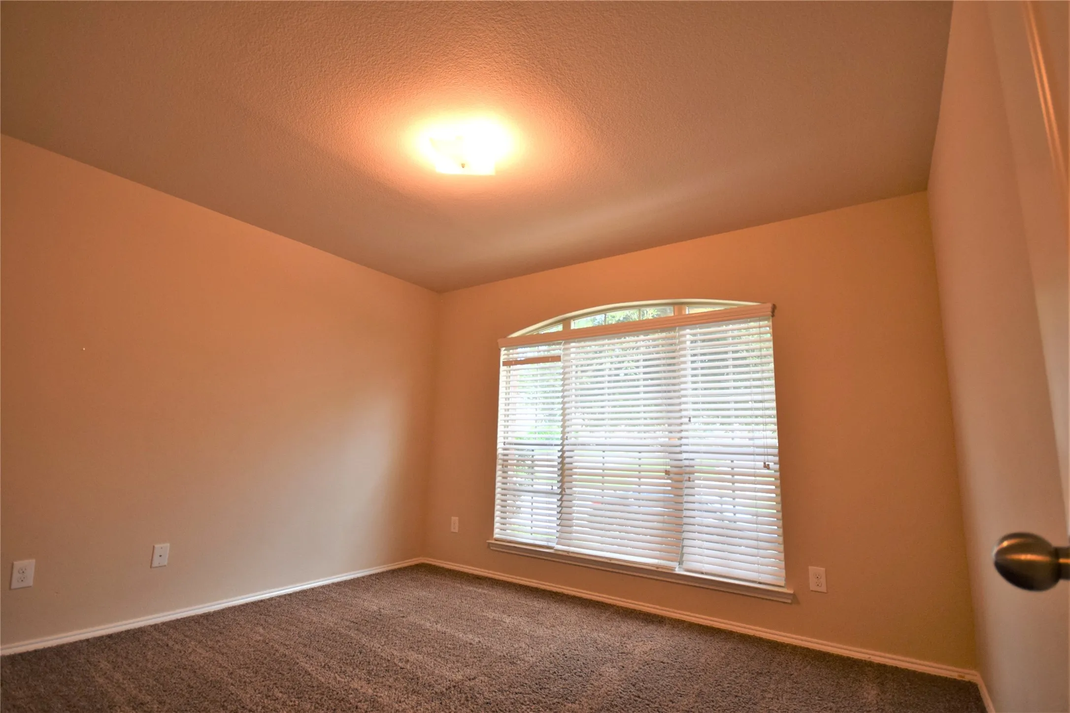 Single Family Residence For Rent in Denton County , 9005 Sundance Trail, Cross Roads, Texas 76227, 3 Bedroom, 2 Bathroom, 2 Garage spaces, 1,378 Sqft, built in 2011, mls#21390020, Real Estate Agent in Cross Roads, Homes For Rent in Denton county, Homes For Rent in Cross Roads, Realtor in Cross Roads Texas, Real Estate Brokerage Independent Realty Texas, Luminita Cordes Realtor