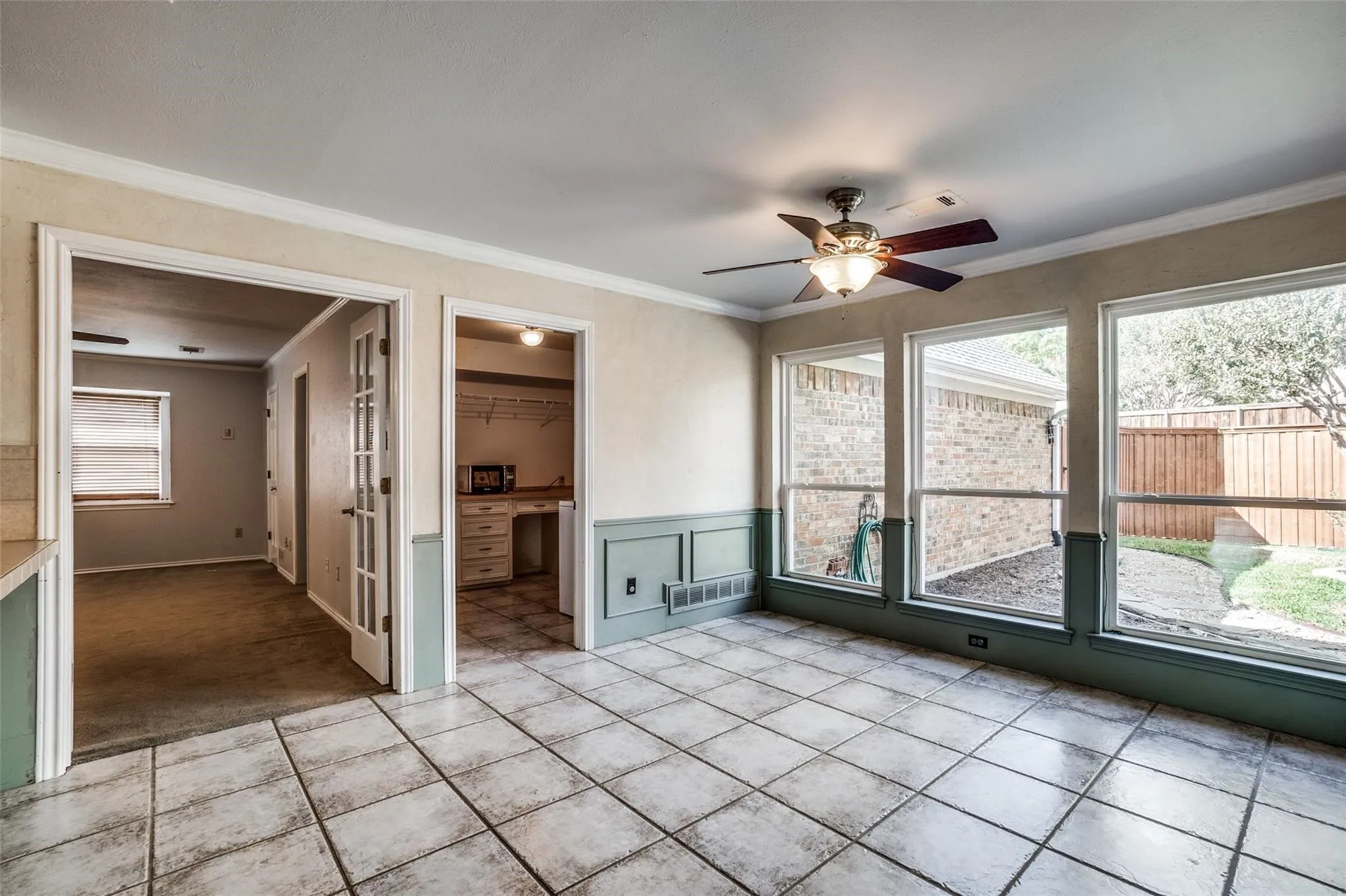 Single Family Residence For Rent in Dallas County , 9911 Silver Creek Road, Dallas, Texas 75243, 4 Bedroom, 3 Bathroom, 2 Garage spaces, 2,815 Sqft, built in 1979, mls#21390024, Real Estate Agent in Dallas, Homes For Rent in Dallas county, Homes For Rent in Dallas, Realtor in Dallas Texas, Real Estate Brokerage Independent Realty Texas, Luminita Cordes Realtor
