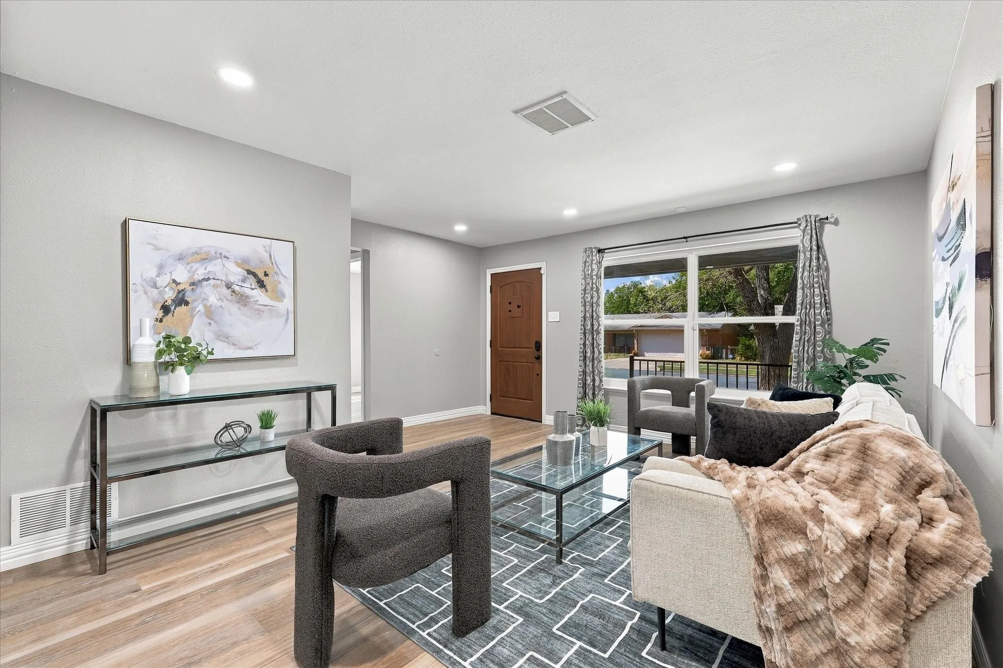 Sunny living room with new windows 2021