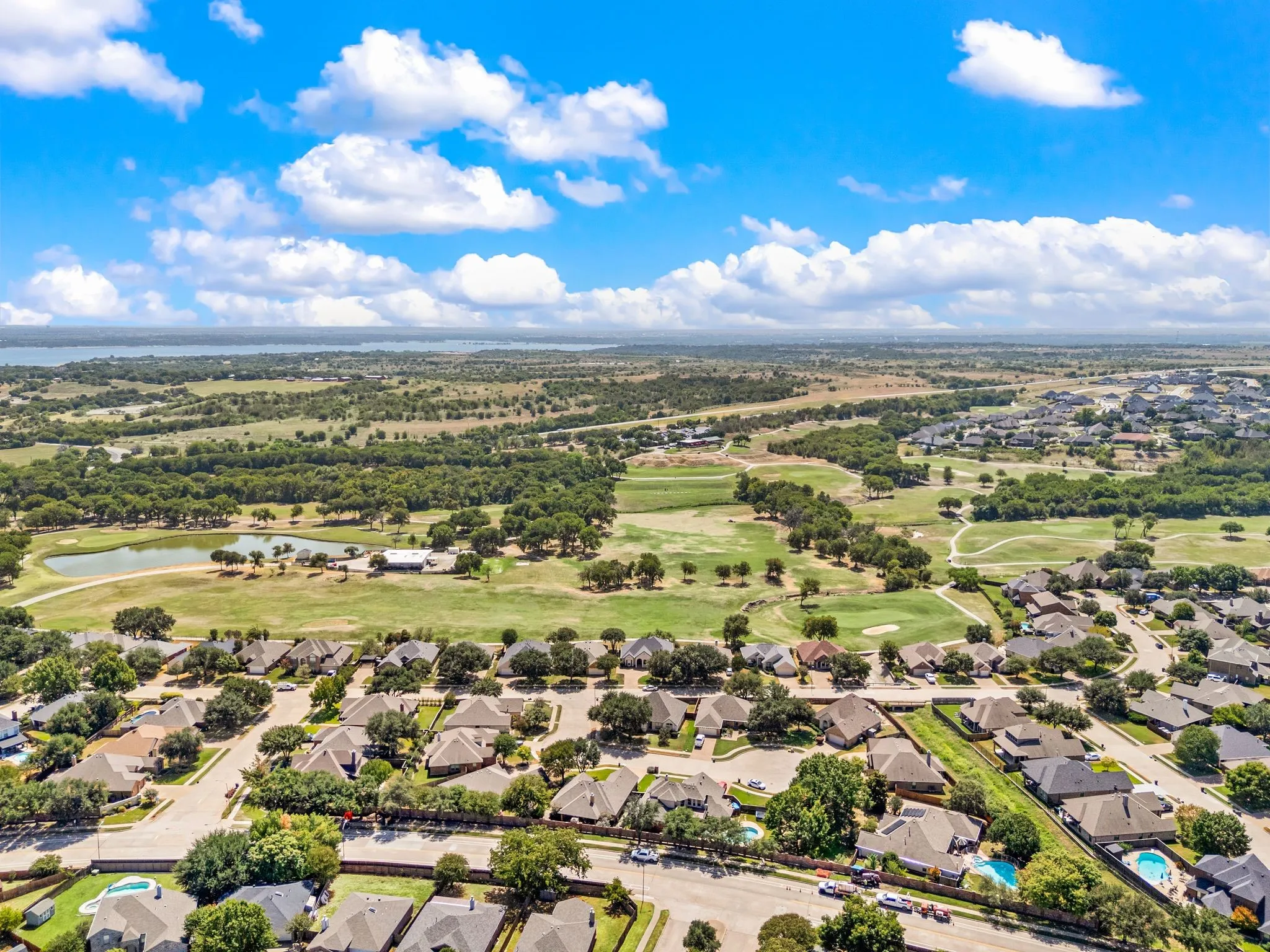 Single Family Residence For Sale in Tarrant County , 10701 Whitestone Ranch Road, Benbrook, Texas 76126, 4 Bedroom, 2 Bathroom, 2 Garage spaces, 2,349 Sqft, built in 2003, mls#21390001, Real Estate Agent in Benbrook, Homes For Sale in Tarrant county, Homes For Sale in Benbrook, Realtor in Benbrook Texas, Real Estate Brokerage Independent Realty Texas, Luminita Cordes Realtor