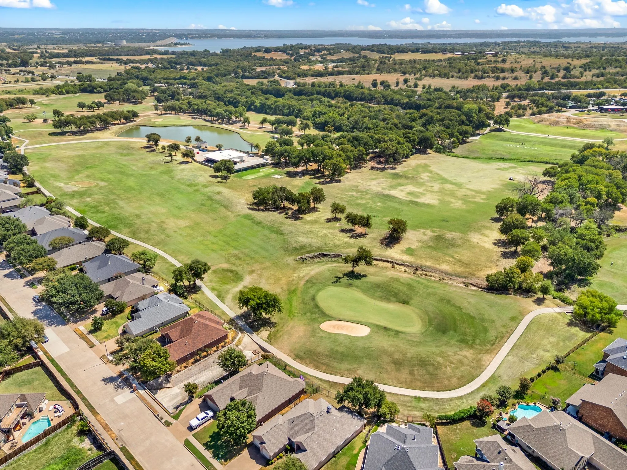 Single Family Residence For Sale in Tarrant County , 10701 Whitestone Ranch Road, Benbrook, Texas 76126, 4 Bedroom, 2 Bathroom, 2 Garage spaces, 2,349 Sqft, built in 2003, mls#21390001, Real Estate Agent in Benbrook, Homes For Sale in Tarrant county, Homes For Sale in Benbrook, Realtor in Benbrook Texas, Real Estate Brokerage Independent Realty Texas, Luminita Cordes Realtor