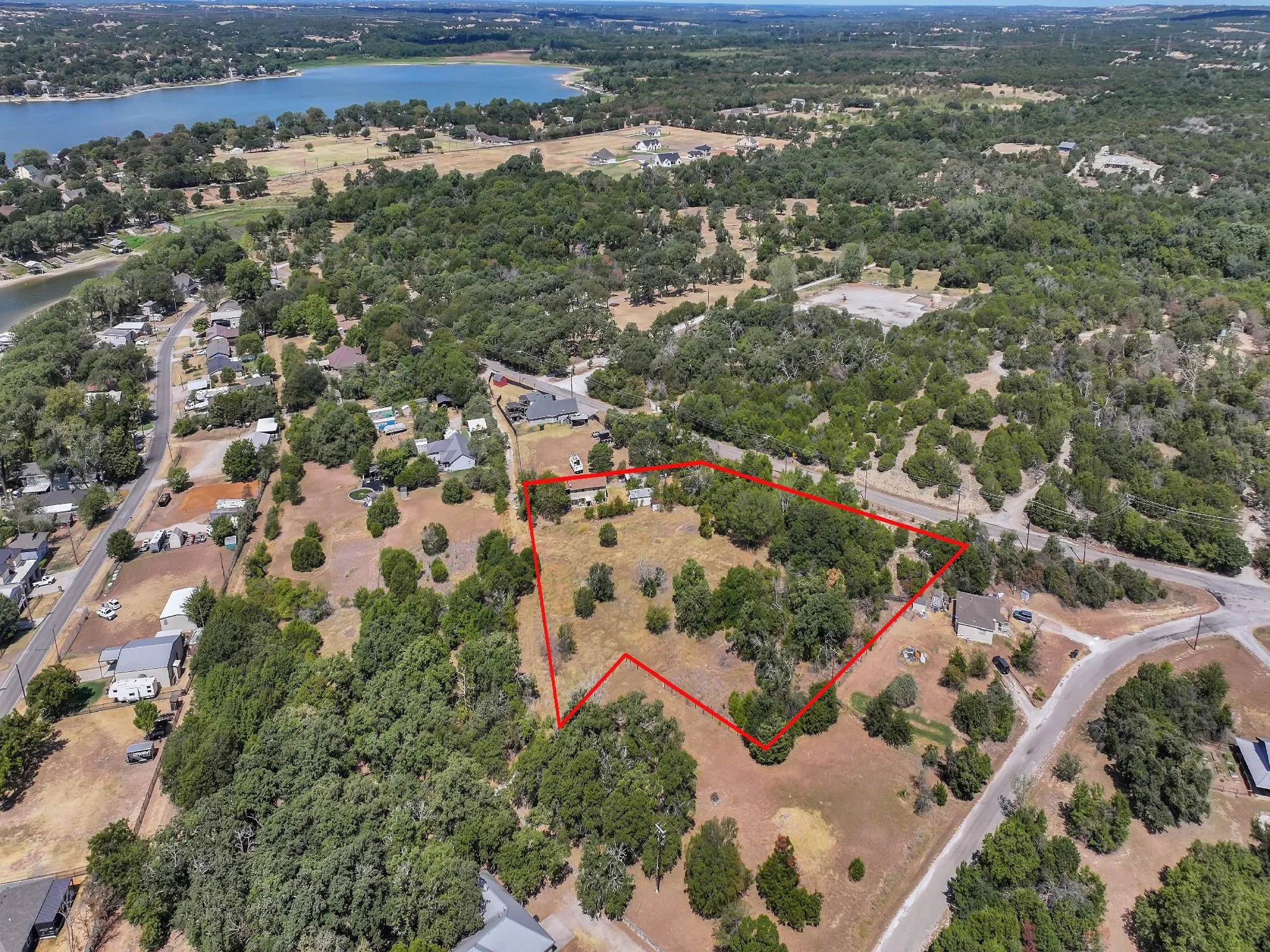 Single Family Residence For Sale in Parker County , 4103 White Settlement Road, Weatherford, Texas 76087, 3 Bedroom, 2 Bathroom, Garage spaces, 936 Sqft, built in 2001, mls#21384976, Real Estate Agent in Weatherford, Homes For Sale in Parker county, Homes For Sale in Weatherford, Realtor in Weatherford Texas, Real Estate Brokerage Independent Realty Texas, Luminita Cordes Realtor