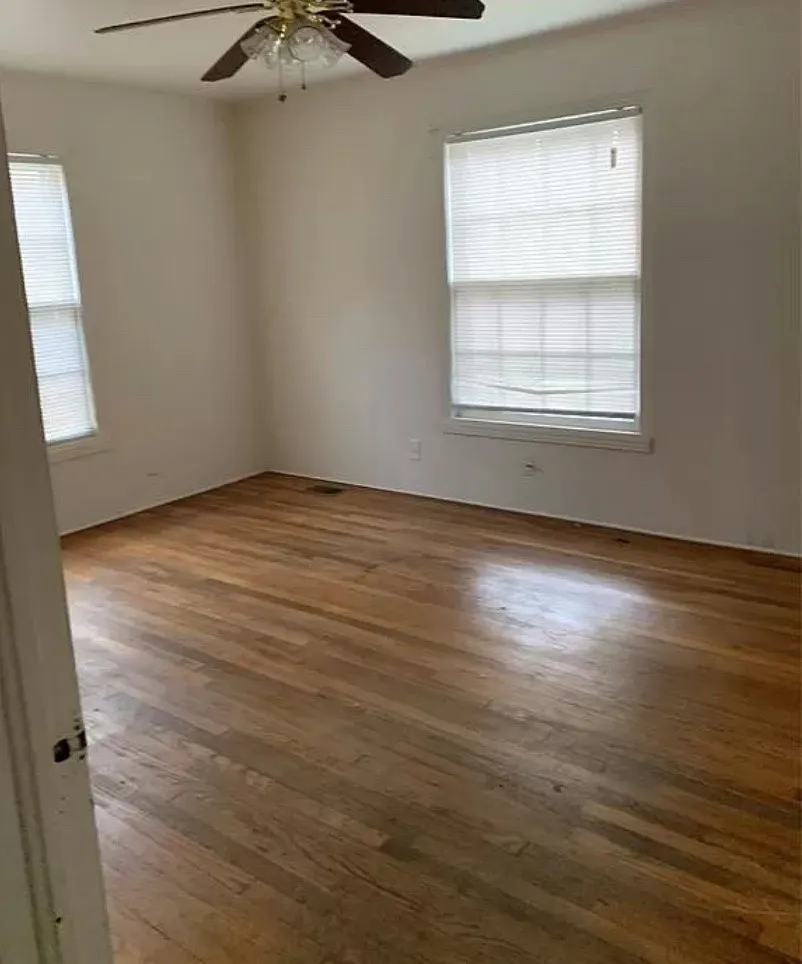 Single Family Residence For Rent in Denton County , 1511 Knight Street, Denton, Texas 76205, 2 Bedroom, 1 Bathroom, Garage spaces, 764 Sqft, built in 1949, mls#21390028, Real Estate Agent in Denton, Homes For Rent in Denton county, Homes For Rent in Denton, Realtor in Denton Texas, Real Estate Brokerage Independent Realty Texas, Luminita Cordes Realtor