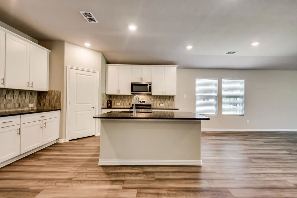 Single Family Residence For Rent in Collin County , 605 Cedar Springs Drive, Princeton, Texas 75407, 3 Bedroom, 2 Bathroom, 2 Garage spaces, 1,830 Sqft, built in 2021, mls#21390029, Real Estate Agent in Princeton, Homes For Rent in Collin county, Homes For Rent in Princeton, Realtor in Princeton Texas, Real Estate Brokerage Independent Realty Texas, Luminita Cordes Realtor