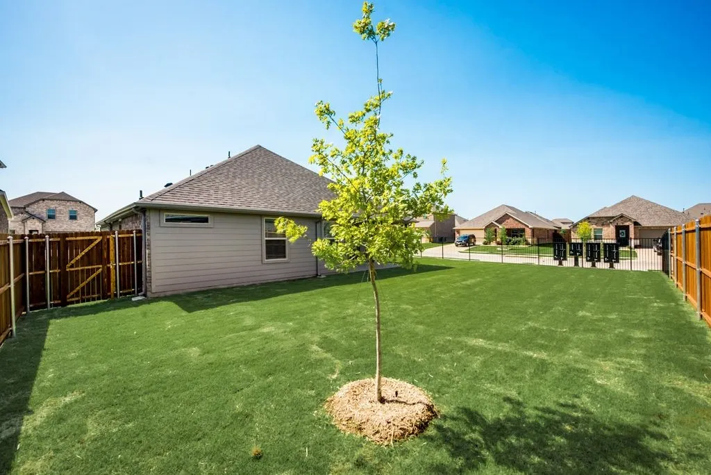 Single Family Residence For Rent in Collin County , 605 Cedar Springs Drive, Princeton, Texas 75407, 3 Bedroom, 2 Bathroom, 2 Garage spaces, 1,830 Sqft, built in 2021, mls#21390029, Real Estate Agent in Princeton, Homes For Rent in Collin county, Homes For Rent in Princeton, Realtor in Princeton Texas, Real Estate Brokerage Independent Realty Texas, Luminita Cordes Realtor