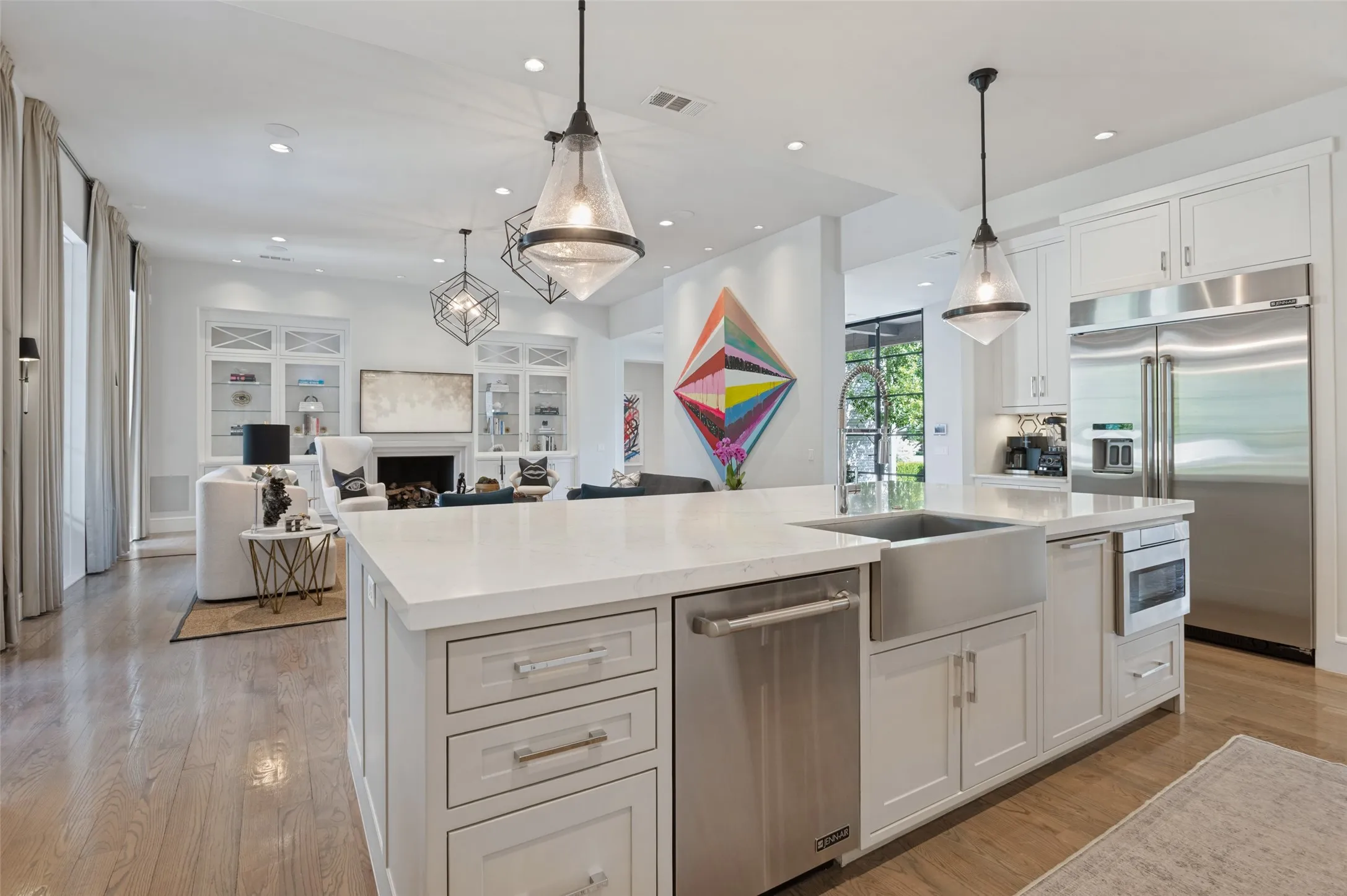 Single Family Residence For Sale in Dallas County , 4447 Alta Vista Lane, Dallas, Texas 75229, 5 Bedroom, 6 Bathroom, 3 Garage spaces, 5,998 Sqft, built in 2016, mls#21390022, Real Estate Agent in Dallas, Homes For Sale in Dallas county, Homes For Sale in Dallas, Realtor in Dallas Texas, Real Estate Brokerage Independent Realty Texas, Luminita Cordes Realtor