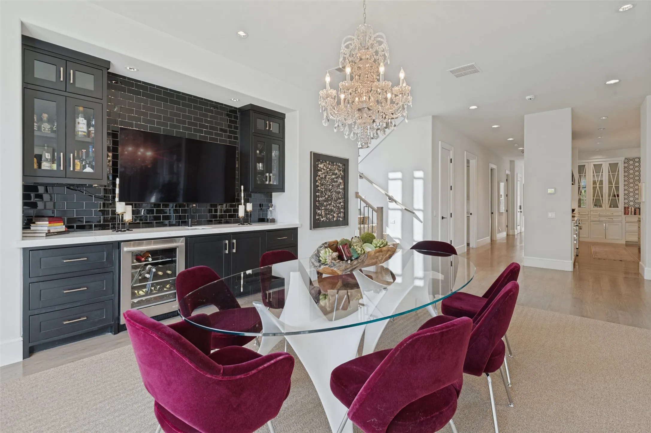 Single Family Residence For Sale in Dallas County , 4447 Alta Vista Lane, Dallas, Texas 75229, 5 Bedroom, 6 Bathroom, 3 Garage spaces, 5,998 Sqft, built in 2016, mls#21390022, Real Estate Agent in Dallas, Homes For Sale in Dallas county, Homes For Sale in Dallas, Realtor in Dallas Texas, Real Estate Brokerage Independent Realty Texas, Luminita Cordes Realtor