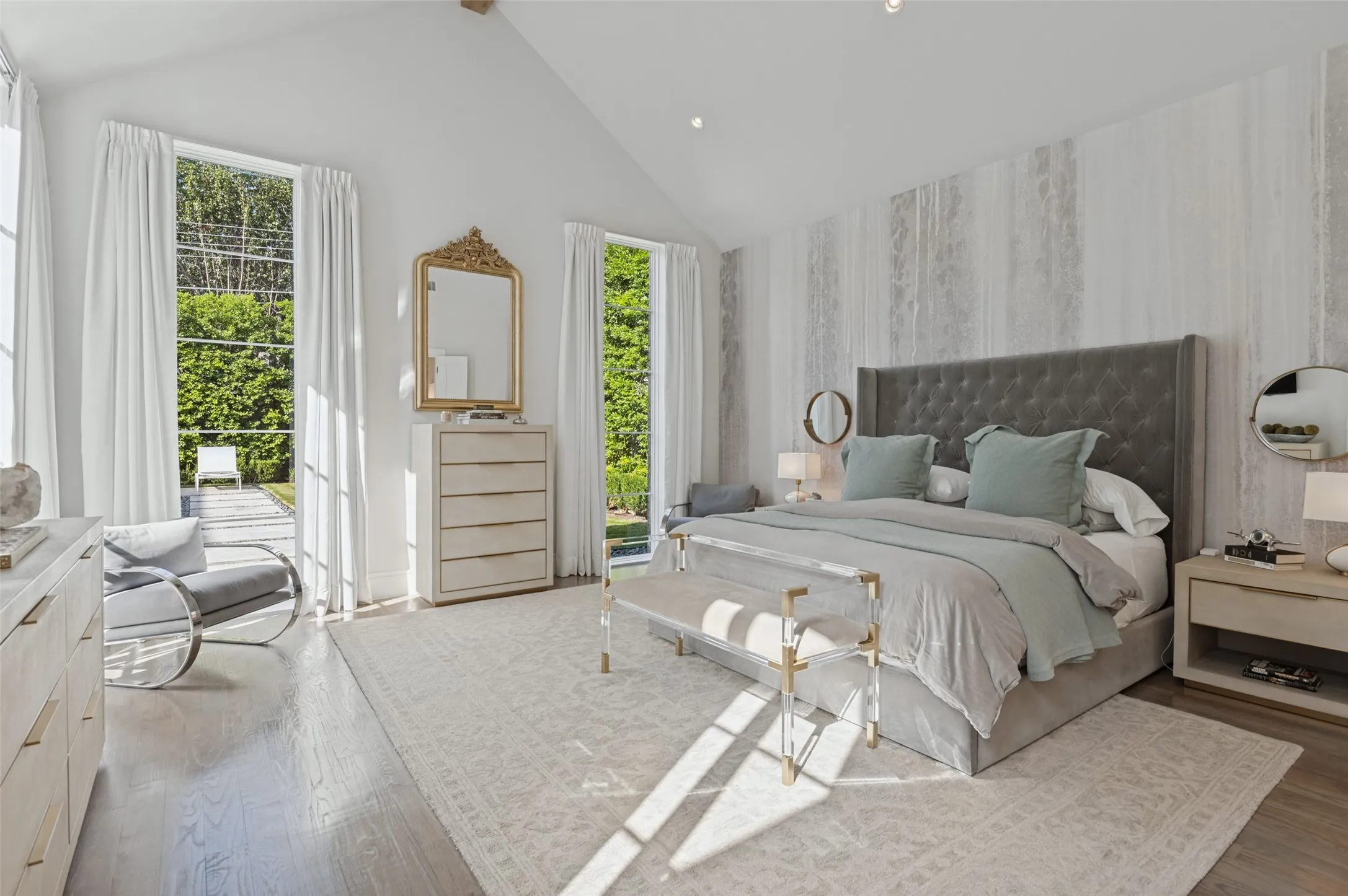 Single Family Residence For Sale in Dallas County , 4447 Alta Vista Lane, Dallas, Texas 75229, 5 Bedroom, 6 Bathroom, 3 Garage spaces, 5,998 Sqft, built in 2016, mls#21390022, Real Estate Agent in Dallas, Homes For Sale in Dallas county, Homes For Sale in Dallas, Realtor in Dallas Texas, Real Estate Brokerage Independent Realty Texas, Luminita Cordes Realtor