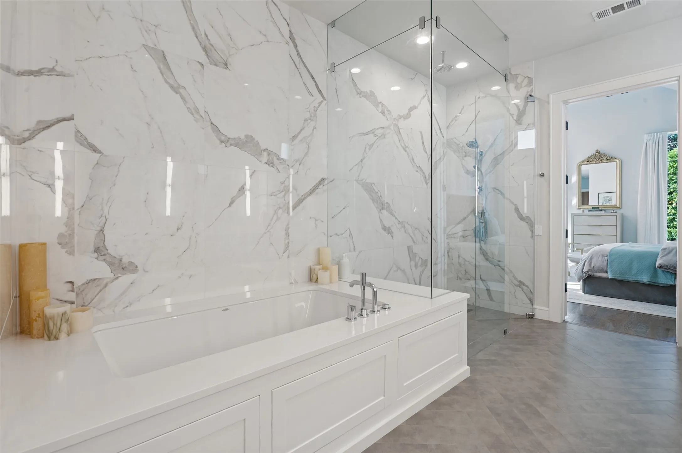 Single Family Residence For Sale in Dallas County , 4447 Alta Vista Lane, Dallas, Texas 75229, 5 Bedroom, 6 Bathroom, 3 Garage spaces, 5,998 Sqft, built in 2016, mls#21390022, Real Estate Agent in Dallas, Homes For Sale in Dallas county, Homes For Sale in Dallas, Realtor in Dallas Texas, Real Estate Brokerage Independent Realty Texas, Luminita Cordes Realtor