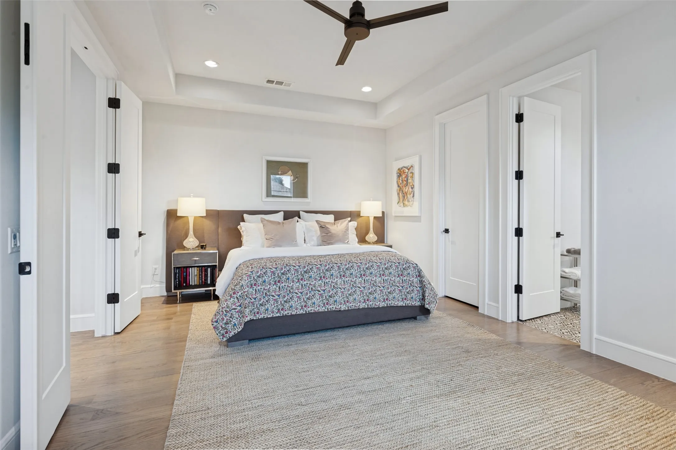 Single Family Residence For Sale in Dallas County , 4447 Alta Vista Lane, Dallas, Texas 75229, 5 Bedroom, 6 Bathroom, 3 Garage spaces, 5,998 Sqft, built in 2016, mls#21390022, Real Estate Agent in Dallas, Homes For Sale in Dallas county, Homes For Sale in Dallas, Realtor in Dallas Texas, Real Estate Brokerage Independent Realty Texas, Luminita Cordes Realtor