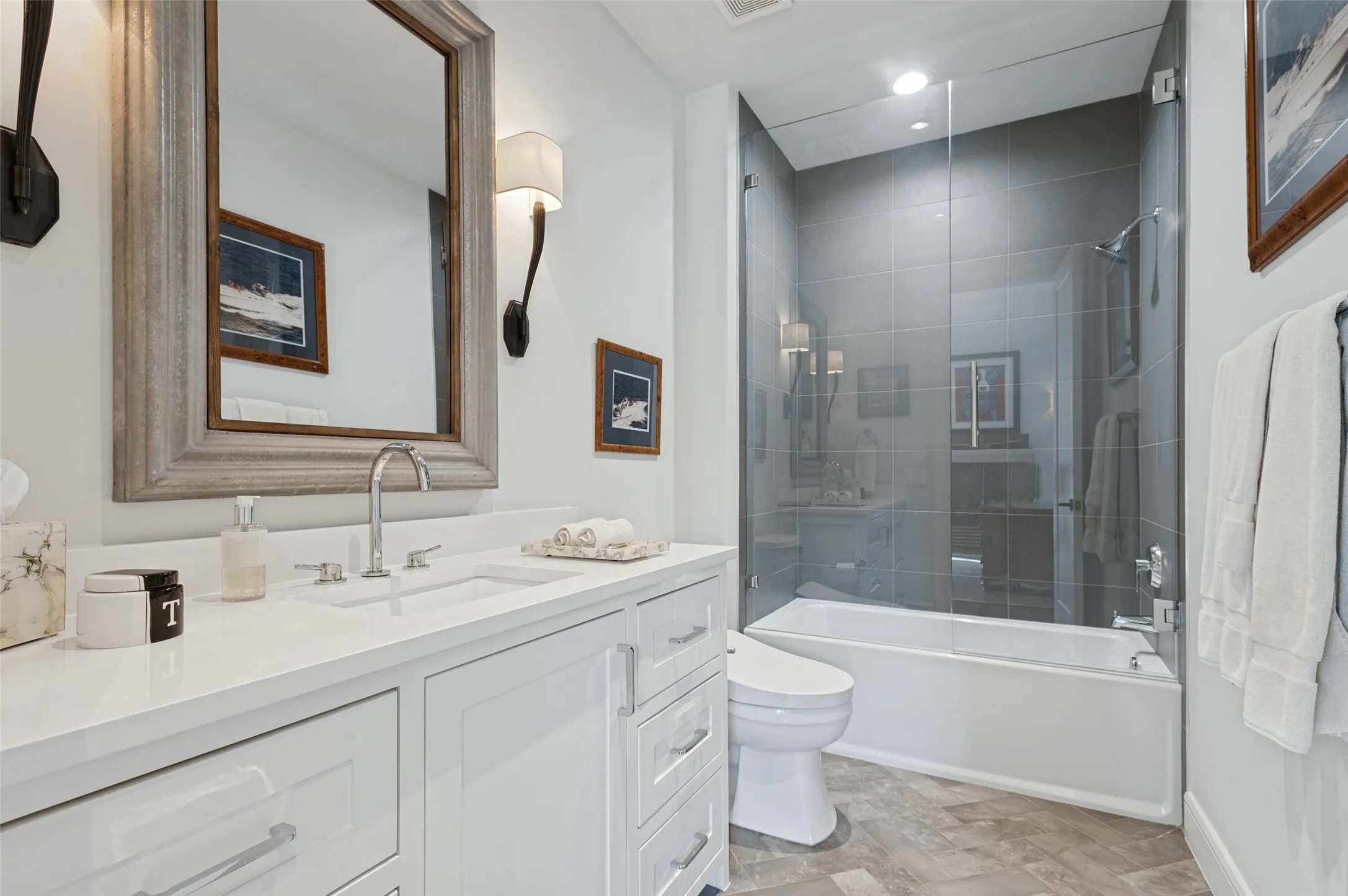 Single Family Residence For Sale in Dallas County , 4447 Alta Vista Lane, Dallas, Texas 75229, 5 Bedroom, 6 Bathroom, 3 Garage spaces, 5,998 Sqft, built in 2016, mls#21390022, Real Estate Agent in Dallas, Homes For Sale in Dallas county, Homes For Sale in Dallas, Realtor in Dallas Texas, Real Estate Brokerage Independent Realty Texas, Luminita Cordes Realtor