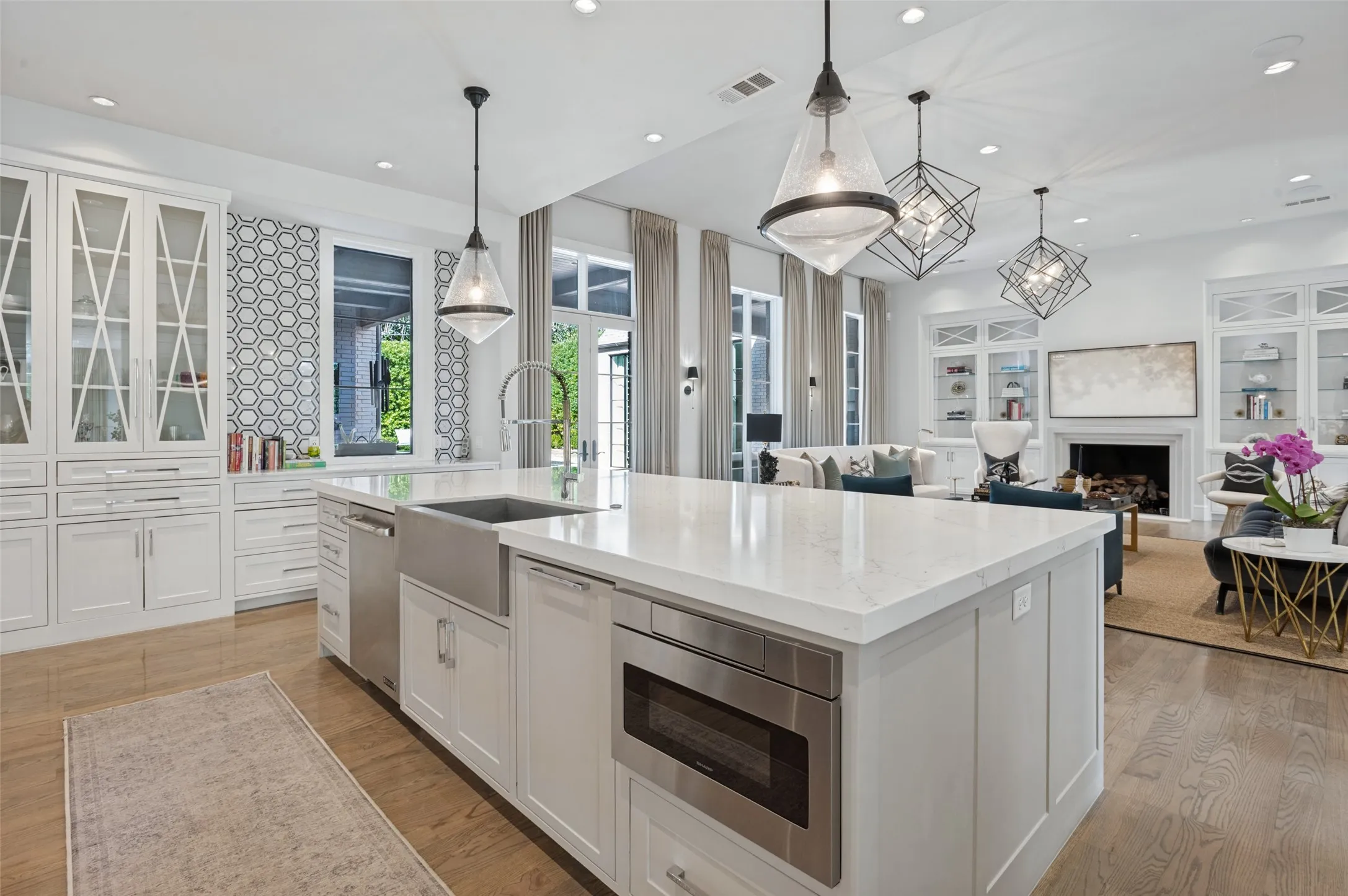Single Family Residence For Sale in Dallas County , 4447 Alta Vista Lane, Dallas, Texas 75229, 5 Bedroom, 6 Bathroom, 3 Garage spaces, 5,998 Sqft, built in 2016, mls#21390022, Real Estate Agent in Dallas, Homes For Sale in Dallas county, Homes For Sale in Dallas, Realtor in Dallas Texas, Real Estate Brokerage Independent Realty Texas, Luminita Cordes Realtor