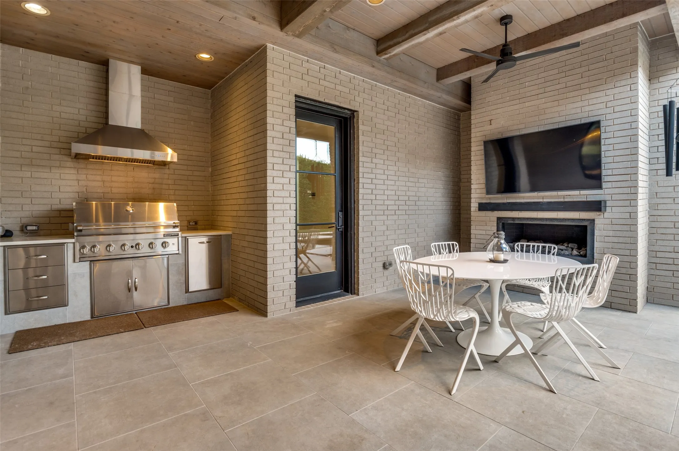 Single Family Residence For Sale in Dallas County , 4447 Alta Vista Lane, Dallas, Texas 75229, 5 Bedroom, 6 Bathroom, 3 Garage spaces, 5,998 Sqft, built in 2016, mls#21390022, Real Estate Agent in Dallas, Homes For Sale in Dallas county, Homes For Sale in Dallas, Realtor in Dallas Texas, Real Estate Brokerage Independent Realty Texas, Luminita Cordes Realtor