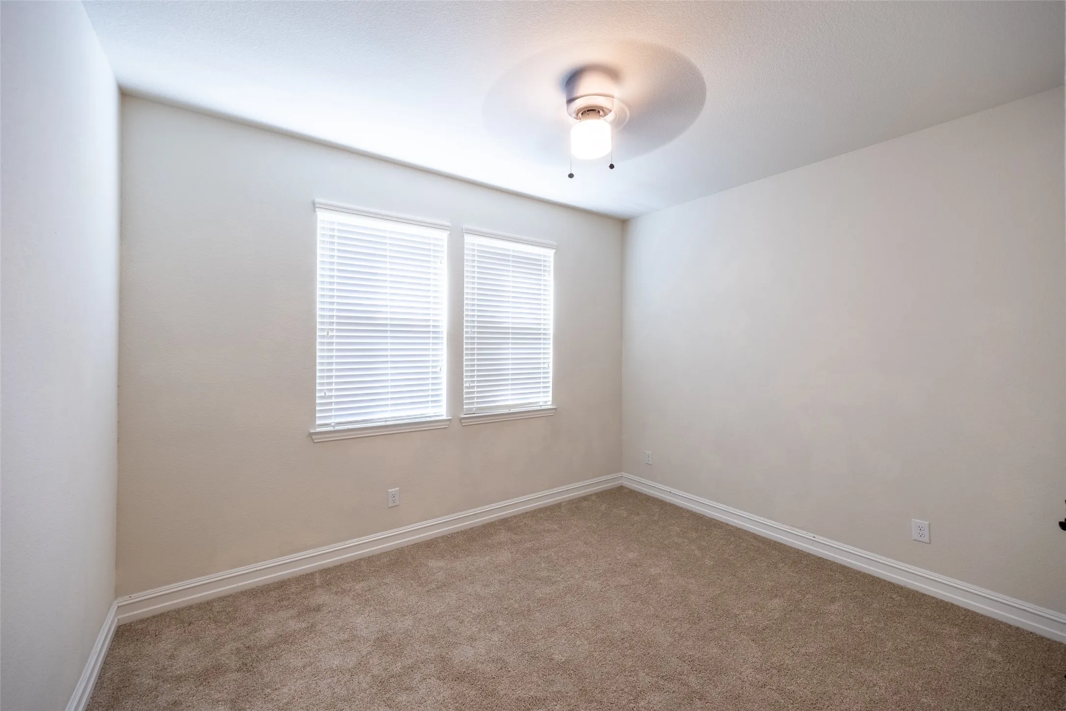 Single Family Residence For Rent in Collin County , 830 Birdie Drive, Allen, Texas 75013, 4 Bedroom, 3 Bathroom, 2 Garage spaces, 2,512 Sqft, built in 2016, mls#21390034, Real Estate Agent in Allen, Homes For Rent in Collin county, Homes For Rent in Allen, Realtor in Allen Texas, Real Estate Brokerage Independent Realty Texas, Luminita Cordes Realtor