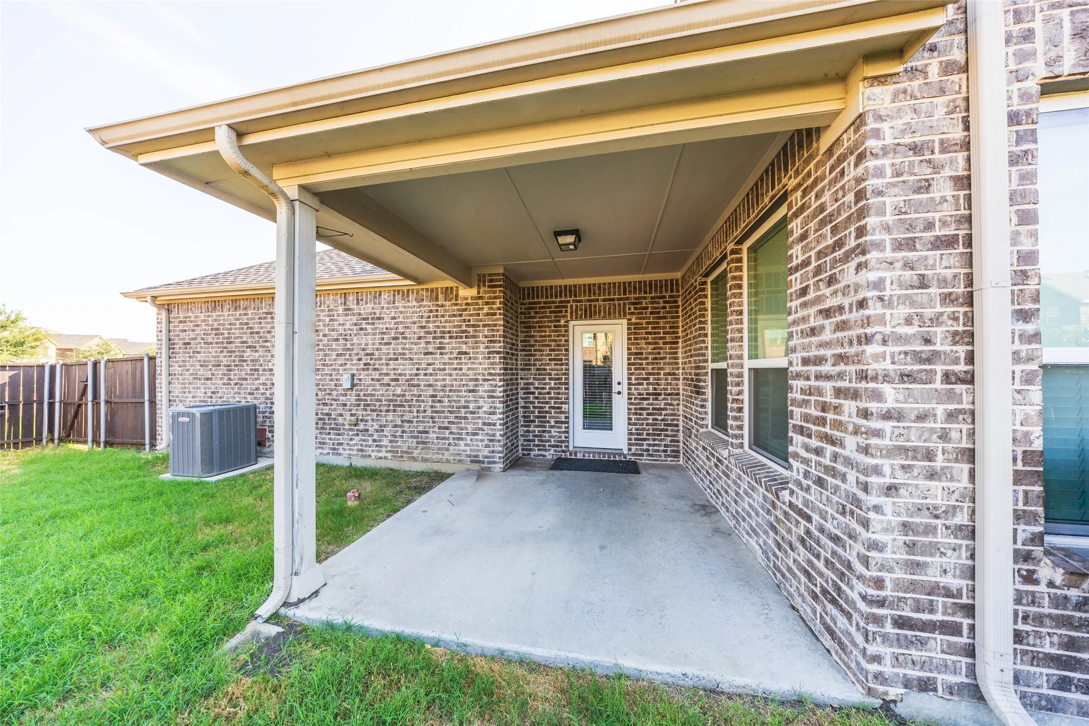 Single Family Residence For Rent in Collin County , 830 Birdie Drive, Allen, Texas 75013, 4 Bedroom, 3 Bathroom, 2 Garage spaces, 2,512 Sqft, built in 2016, mls#21390034, Real Estate Agent in Allen, Homes For Rent in Collin county, Homes For Rent in Allen, Realtor in Allen Texas, Real Estate Brokerage Independent Realty Texas, Luminita Cordes Realtor