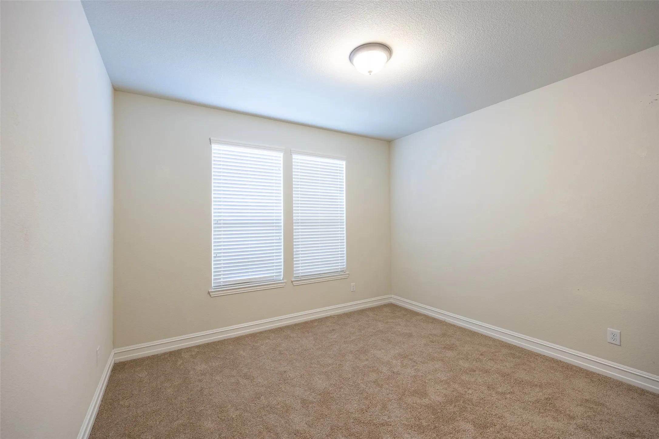Single Family Residence For Rent in Collin County , 830 Birdie Drive, Allen, Texas 75013, 4 Bedroom, 3 Bathroom, 2 Garage spaces, 2,512 Sqft, built in 2016, mls#21390034, Real Estate Agent in Allen, Homes For Rent in Collin county, Homes For Rent in Allen, Realtor in Allen Texas, Real Estate Brokerage Independent Realty Texas, Luminita Cordes Realtor
