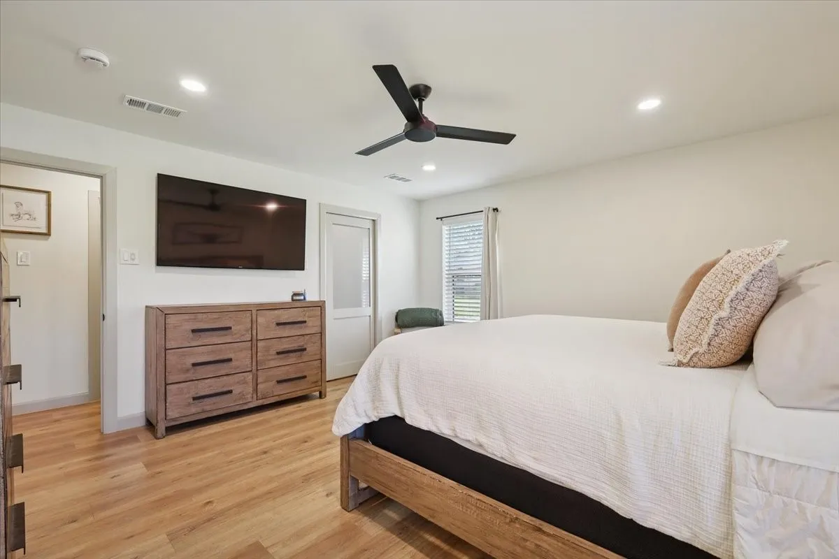 Single Family Residence For Sale in Kaufman County , 875 Fm 1389 S, Combine, Texas 75159, 3 Bedroom, 2 Bathroom, 2 Garage spaces, 1,922 Sqft, built in 1980, mls#21390035, Real Estate Agent in Combine, Homes For Sale in Kaufman county, Homes For Sale in Combine, Realtor in Combine Texas, Real Estate Brokerage Independent Realty Texas, Luminita Cordes Realtor
