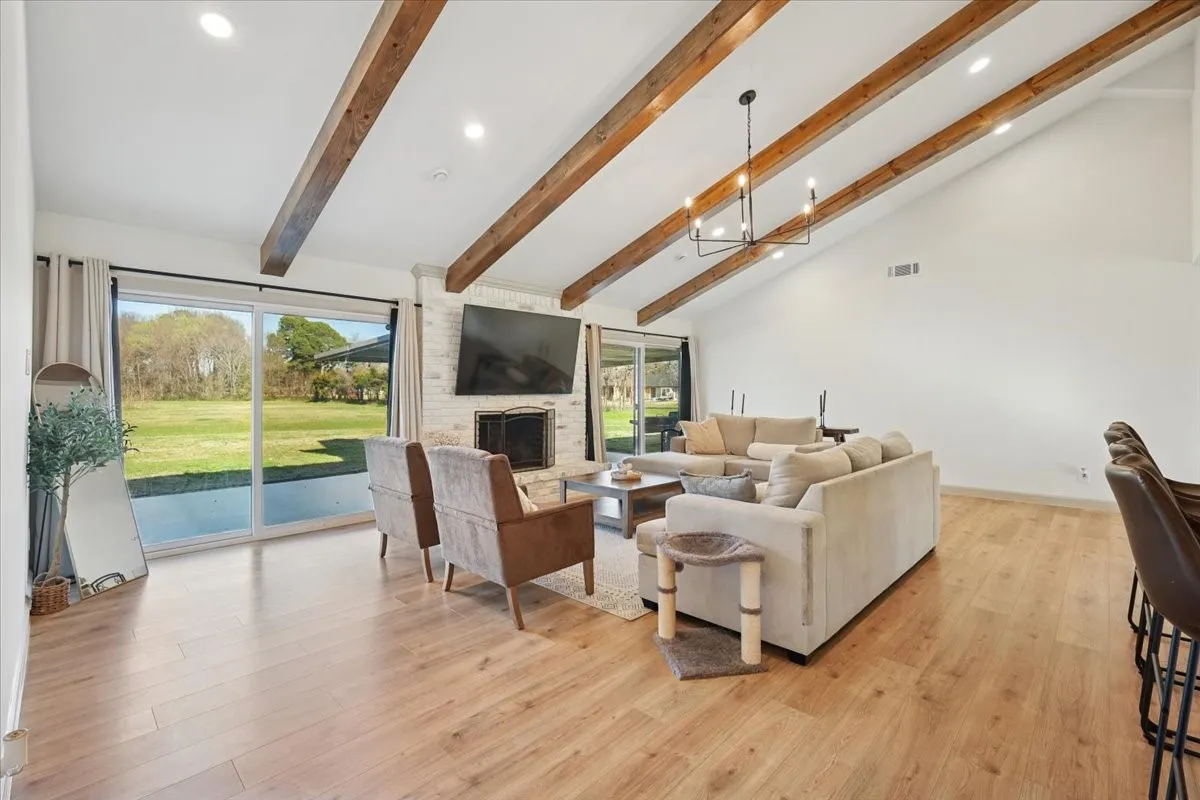 Single Family Residence For Sale in Kaufman County , 875 Fm 1389 S, Combine, Texas 75159, 3 Bedroom, 2 Bathroom, 2 Garage spaces, 1,922 Sqft, built in 1980, mls#21390035, Real Estate Agent in Combine, Homes For Sale in Kaufman county, Homes For Sale in Combine, Realtor in Combine Texas, Real Estate Brokerage Independent Realty Texas, Luminita Cordes Realtor