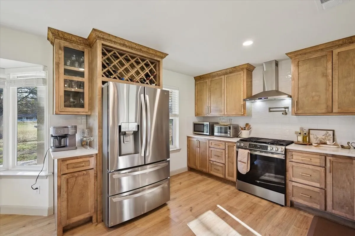 Single Family Residence For Sale in Kaufman County , 875 Fm 1389 S, Combine, Texas 75159, 3 Bedroom, 2 Bathroom, 2 Garage spaces, 1,922 Sqft, built in 1980, mls#21390035, Real Estate Agent in Combine, Homes For Sale in Kaufman county, Homes For Sale in Combine, Realtor in Combine Texas, Real Estate Brokerage Independent Realty Texas, Luminita Cordes Realtor