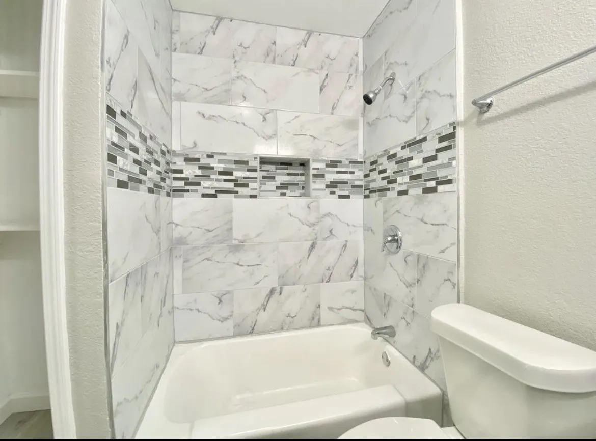 Single Family Residence For Sale in Galveston County , 100 17th Avenue N, Texas City, Texas 77590, 3 Bedroom, 2 Bathroom, Garage spaces, 1,710 Sqft, built in 1943, mls#21390036, Real Estate Agent in Texas City, Homes For Sale in Galveston county, Homes For Sale in Texas City, Realtor in Texas City Texas, Real Estate Brokerage Independent Realty Texas, Luminita Cordes Realtor