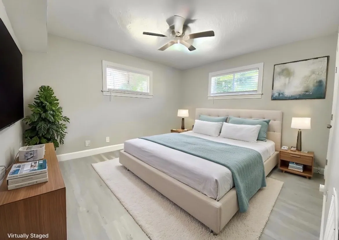 Single Family Residence For Sale in Galveston County , 100 17th Avenue N, Texas City, Texas 77590, 3 Bedroom, 2 Bathroom, Garage spaces, 1,710 Sqft, built in 1943, mls#21390036, Real Estate Agent in Texas City, Homes For Sale in Galveston county, Homes For Sale in Texas City, Realtor in Texas City Texas, Real Estate Brokerage Independent Realty Texas, Luminita Cordes Realtor