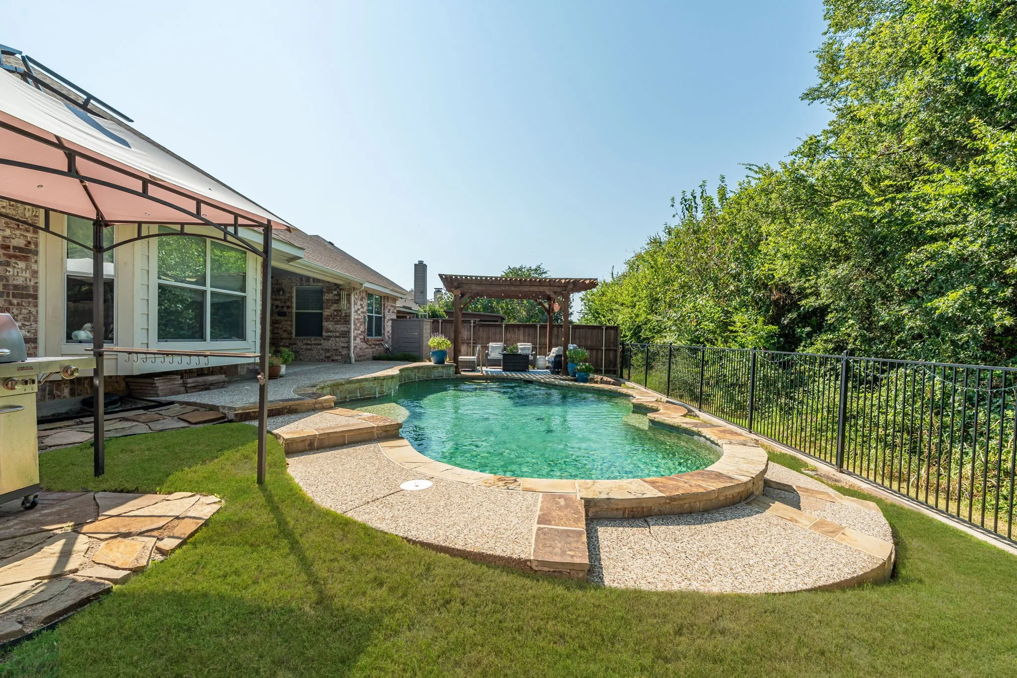 Single Family Residence For Sale in Collin County , 1313 Canyon Creek Road, Wylie, Texas 75098, 4 Bedroom, 3 Bathroom, 2 Garage spaces, 2,719 Sqft, built in 2006, mls#21387600, Real Estate Agent in Wylie, Homes For Sale in Collin county, Homes For Sale in Wylie, Realtor in Wylie Texas, Real Estate Brokerage Independent Realty Texas, Luminita Cordes Realtor