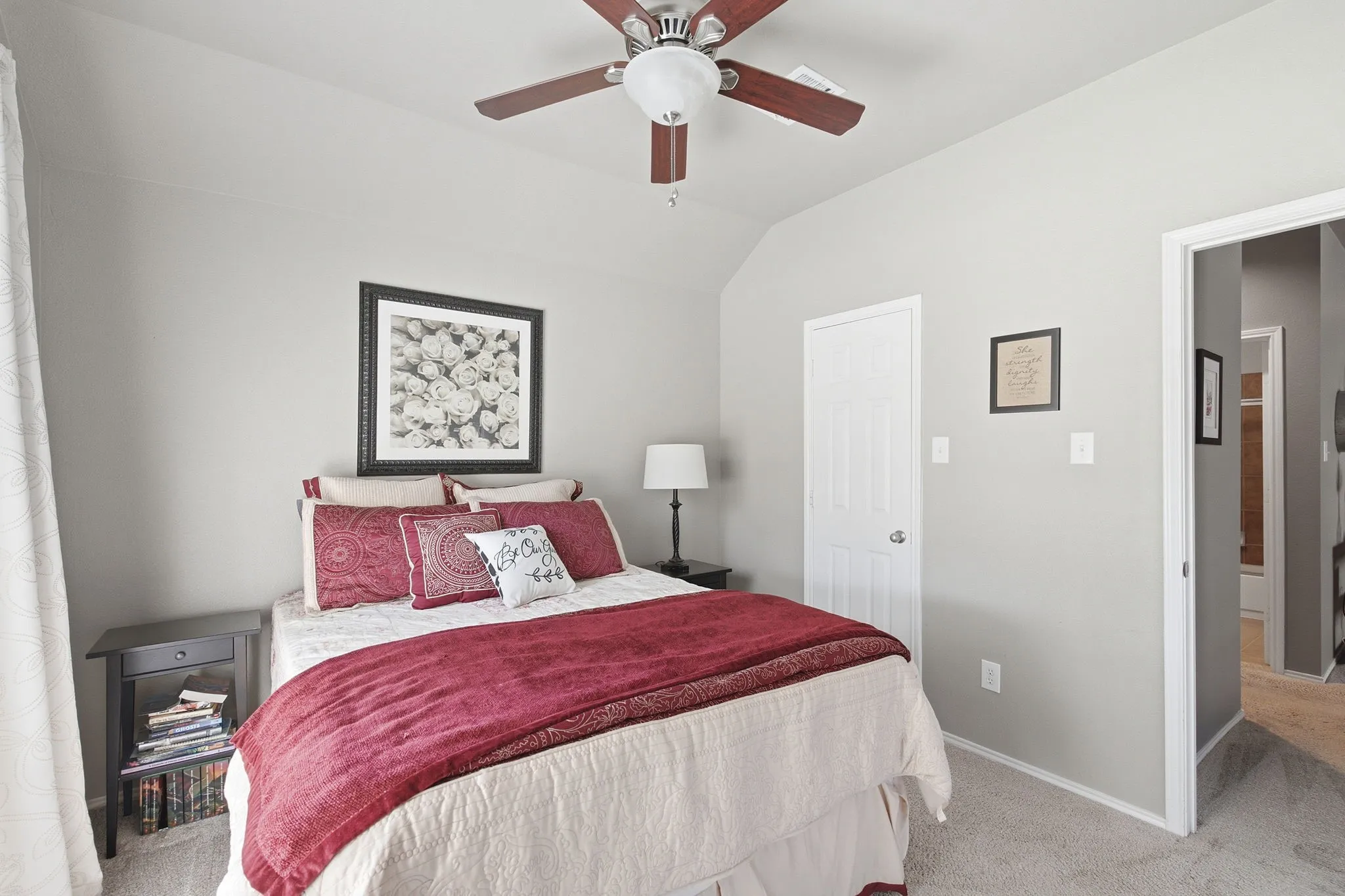 Single Family Residence For Sale in Collin County , 1313 Canyon Creek Road, Wylie, Texas 75098, 4 Bedroom, 3 Bathroom, 2 Garage spaces, 2,719 Sqft, built in 2006, mls#21387600, Real Estate Agent in Wylie, Homes For Sale in Collin county, Homes For Sale in Wylie, Realtor in Wylie Texas, Real Estate Brokerage Independent Realty Texas, Luminita Cordes Realtor