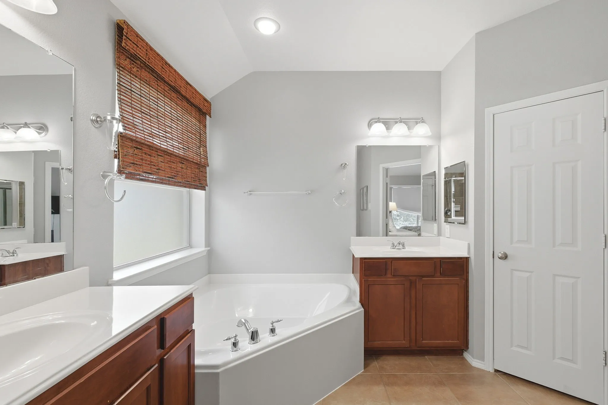Single Family Residence For Sale in Collin County , 1313 Canyon Creek Road, Wylie, Texas 75098, 4 Bedroom, 3 Bathroom, 2 Garage spaces, 2,719 Sqft, built in 2006, mls#21387600, Real Estate Agent in Wylie, Homes For Sale in Collin county, Homes For Sale in Wylie, Realtor in Wylie Texas, Real Estate Brokerage Independent Realty Texas, Luminita Cordes Realtor