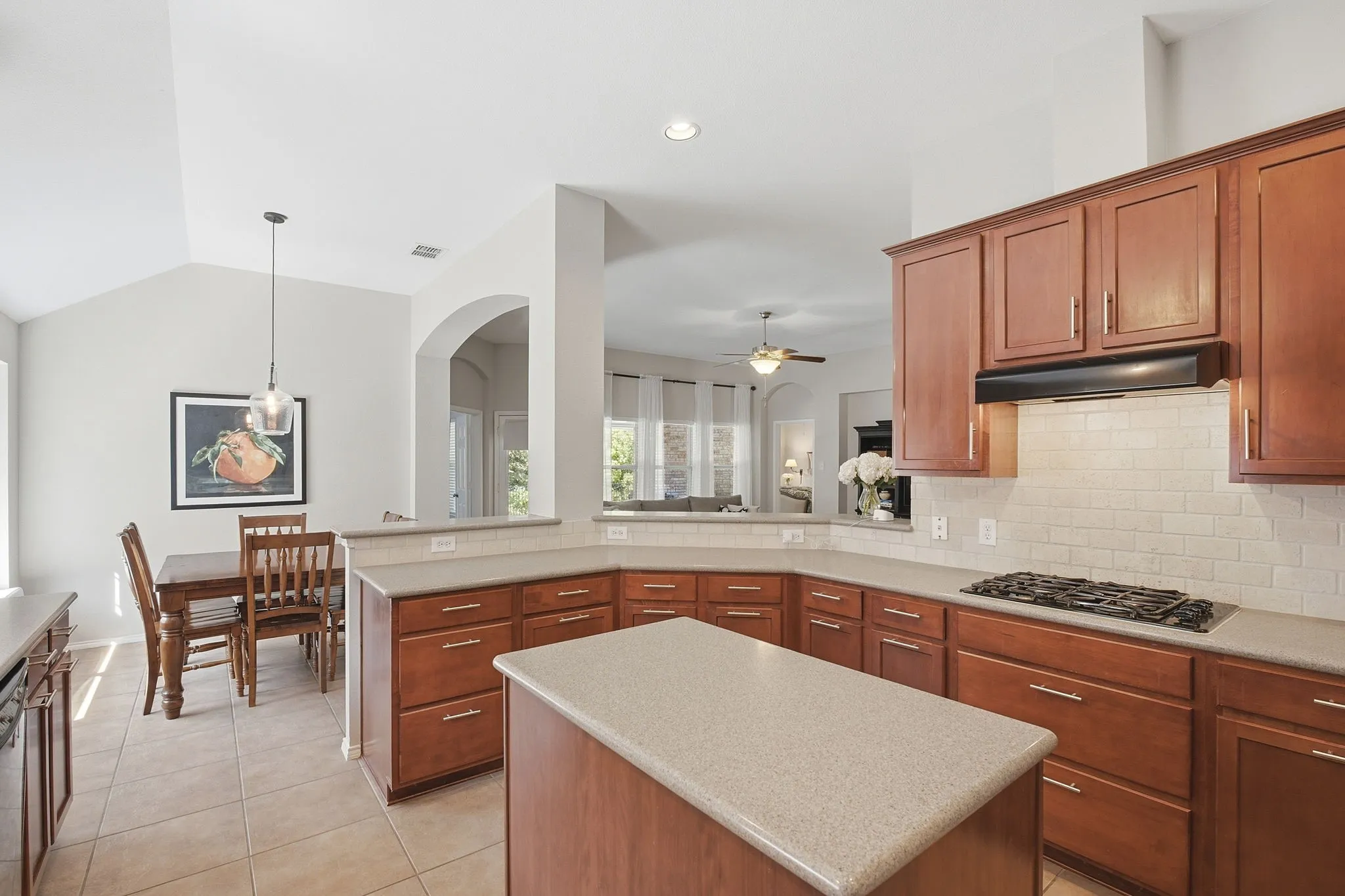 Single Family Residence For Sale in Collin County , 1313 Canyon Creek Road, Wylie, Texas 75098, 4 Bedroom, 3 Bathroom, 2 Garage spaces, 2,719 Sqft, built in 2006, mls#21387600, Real Estate Agent in Wylie, Homes For Sale in Collin county, Homes For Sale in Wylie, Realtor in Wylie Texas, Real Estate Brokerage Independent Realty Texas, Luminita Cordes Realtor
