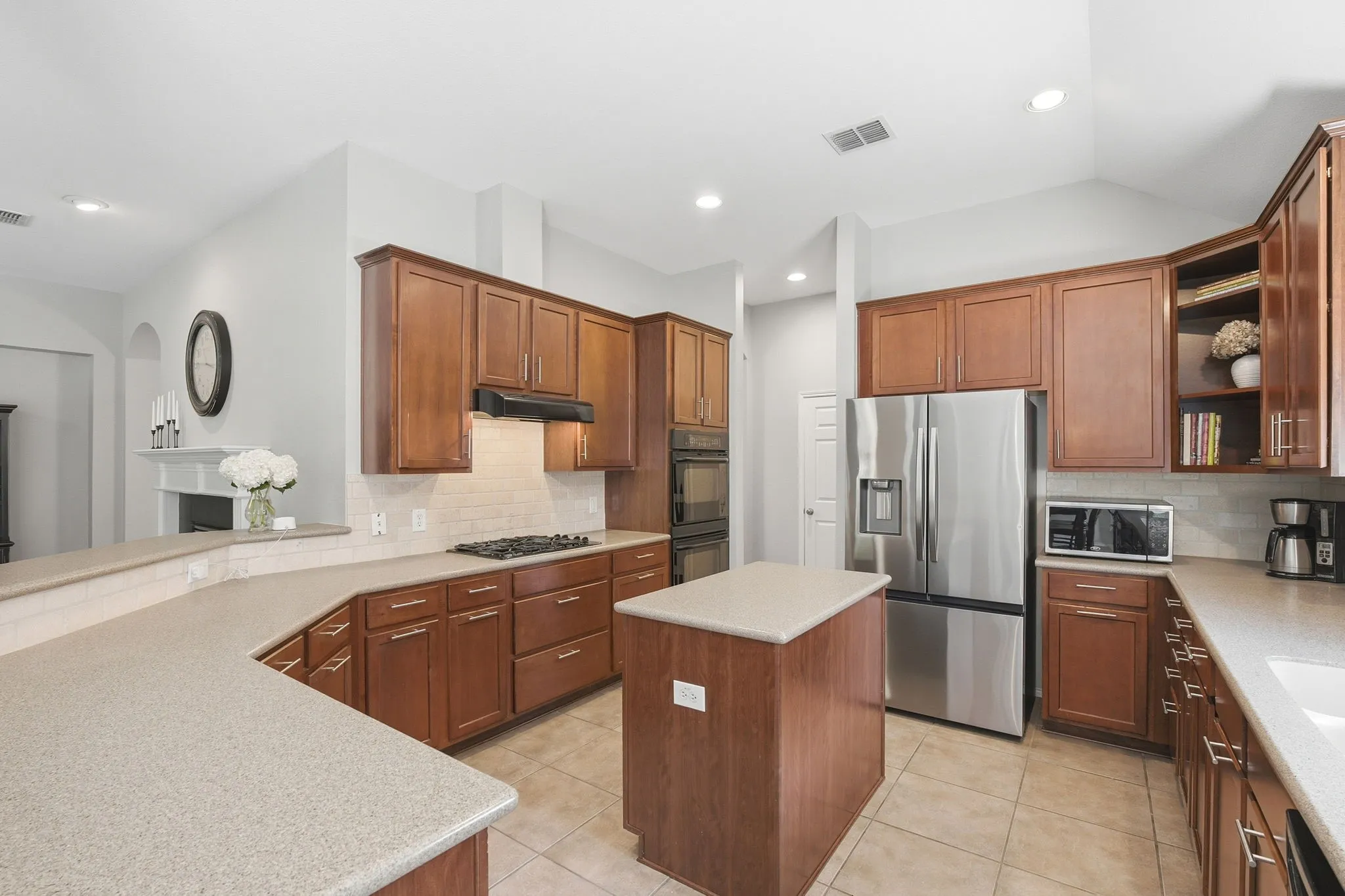 Single Family Residence For Sale in Collin County , 1313 Canyon Creek Road, Wylie, Texas 75098, 4 Bedroom, 3 Bathroom, 2 Garage spaces, 2,719 Sqft, built in 2006, mls#21387600, Real Estate Agent in Wylie, Homes For Sale in Collin county, Homes For Sale in Wylie, Realtor in Wylie Texas, Real Estate Brokerage Independent Realty Texas, Luminita Cordes Realtor