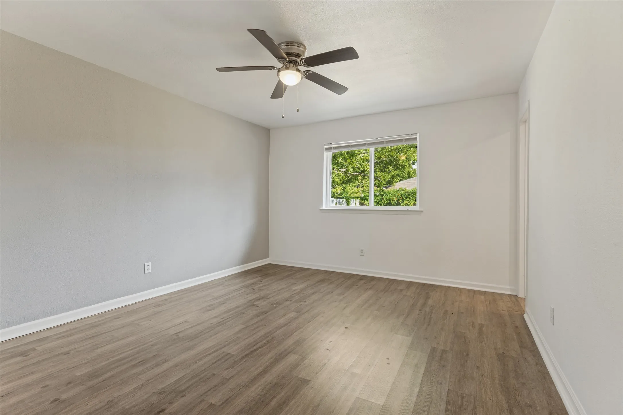Single Family Residence For Rent in Tarrant County , 524 Cole Avenue, Saginaw, Texas 76179, 3 Bedroom, 2 Bathroom, 2 Garage spaces, 1,389 Sqft, built in 1978, mls#21390037, Real Estate Agent in Saginaw, Homes For Rent in Tarrant county, Homes For Rent in Saginaw, Realtor in Saginaw Texas, Real Estate Brokerage Independent Realty Texas, Luminita Cordes Realtor