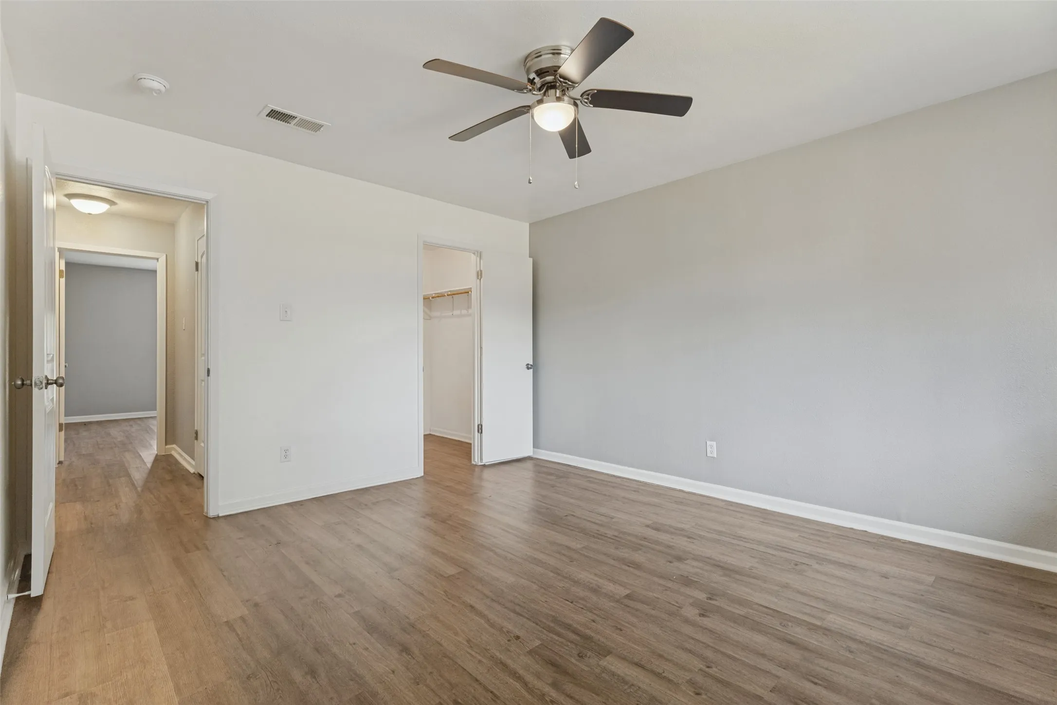 Single Family Residence For Rent in Tarrant County , 524 Cole Avenue, Saginaw, Texas 76179, 3 Bedroom, 2 Bathroom, 2 Garage spaces, 1,389 Sqft, built in 1978, mls#21390037, Real Estate Agent in Saginaw, Homes For Rent in Tarrant county, Homes For Rent in Saginaw, Realtor in Saginaw Texas, Real Estate Brokerage Independent Realty Texas, Luminita Cordes Realtor