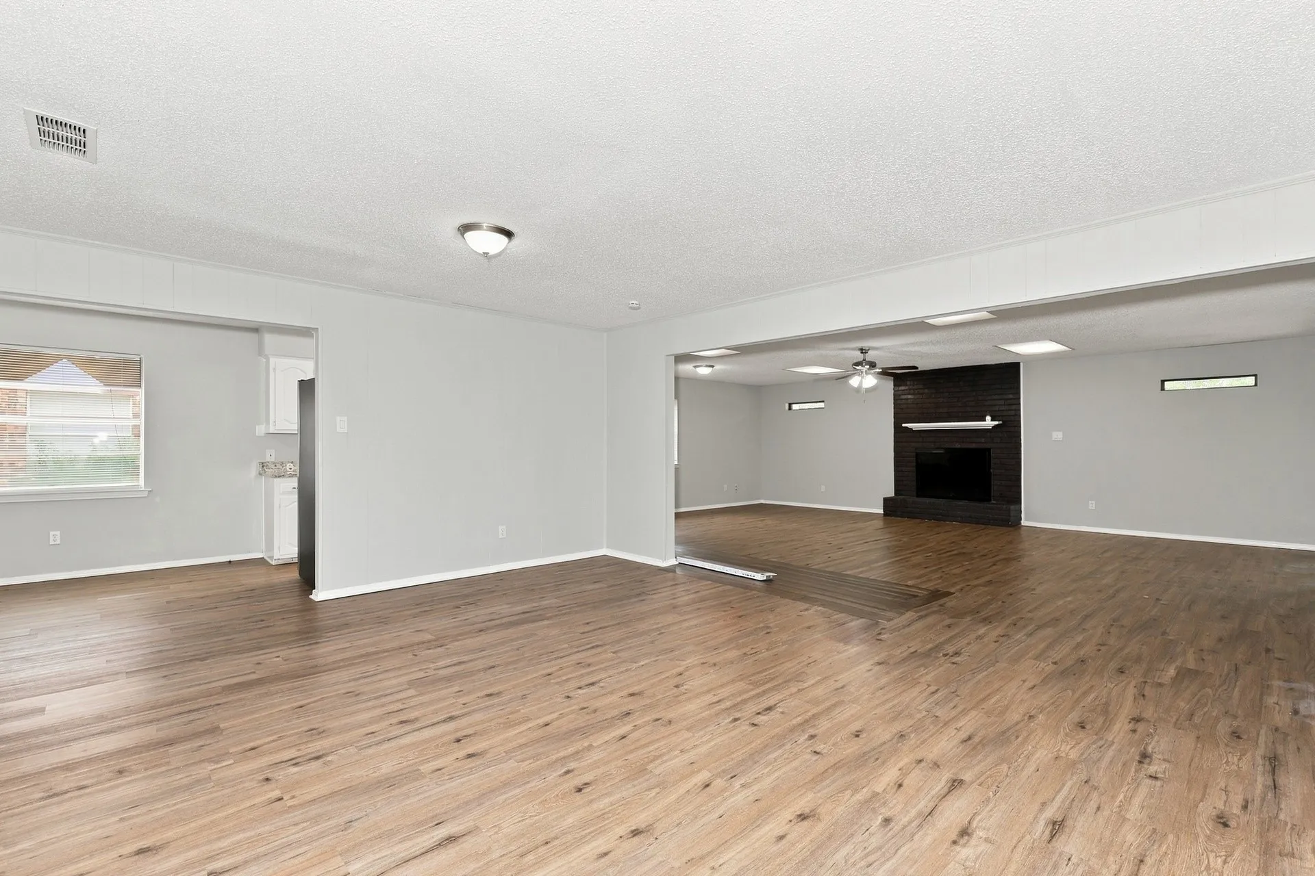 Single Family Residence For Rent in Dallas County , 1349 Rutherford Drive, Mesquite, Texas 75149, 3 Bedroom, 2 Bathroom, 2 Garage spaces, 1,352 Sqft, built in 1972, mls#21382752, Real Estate Agent in Mesquite, Homes For Rent in Dallas county, Homes For Rent in Mesquite, Realtor in Mesquite Texas, Real Estate Brokerage Independent Realty Texas, Luminita Cordes Realtor