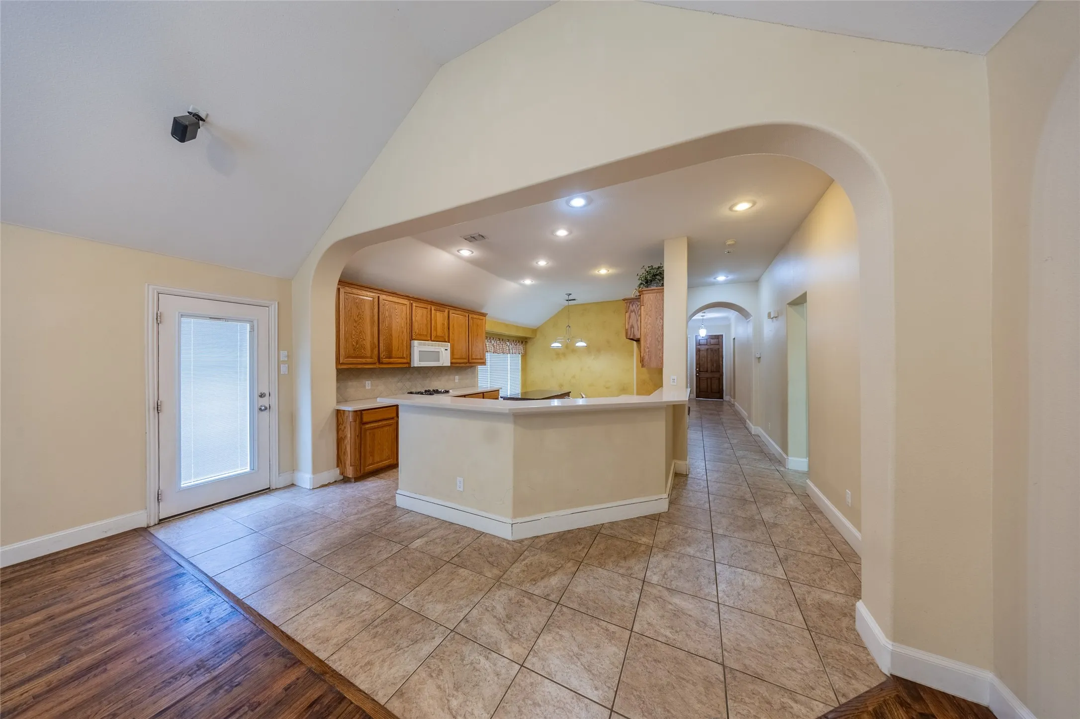 Single Family Residence For Rent in Collin County , 6366 Shadywood, Frisco, Texas 75035, 4 Bedroom, 2 Bathroom, 2 Garage spaces, 2,193 Sqft, built in 2002, mls#21390042, Real Estate Agent in Frisco, Homes For Rent in Collin county, Homes For Rent in Frisco, Realtor in Frisco Texas, Real Estate Brokerage Independent Realty Texas, Luminita Cordes Realtor