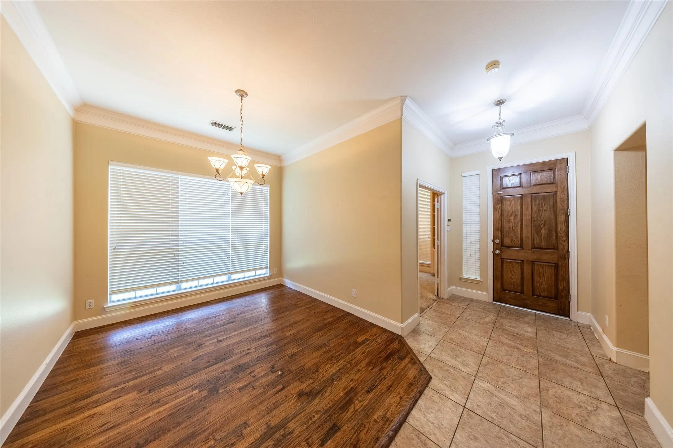 Single Family Residence For Rent in Collin County , 6366 Shadywood, Frisco, Texas 75035, 4 Bedroom, 2 Bathroom, 2 Garage spaces, 2,193 Sqft, built in 2002, mls#21390042, Real Estate Agent in Frisco, Homes For Rent in Collin county, Homes For Rent in Frisco, Realtor in Frisco Texas, Real Estate Brokerage Independent Realty Texas, Luminita Cordes Realtor