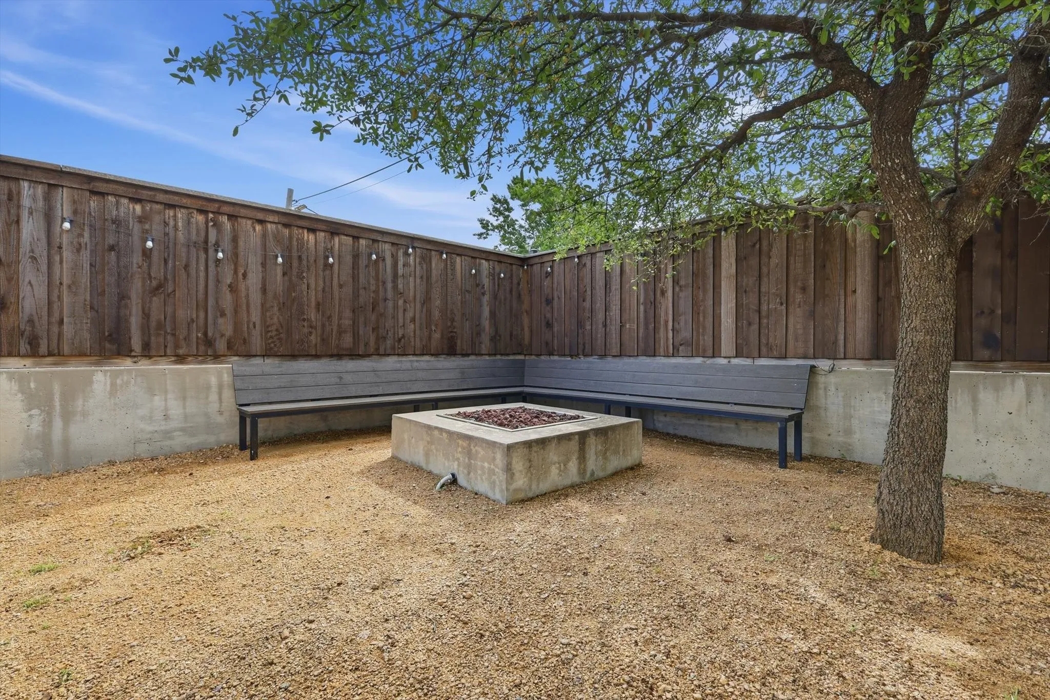 Condominium For Sale in Dallas County , 4620 Munger Avenue 105, Dallas, Texas 75204, 2 Bedroom, 3 Bathroom, 2 Garage spaces, 1,590 Sqft, built in 2017, mls#21390039, Real Estate Agent in Dallas, Homes For Sale in Dallas county, Homes For Sale in Dallas, Realtor in Dallas Texas, Real Estate Brokerage Independent Realty Texas, Luminita Cordes Realtor