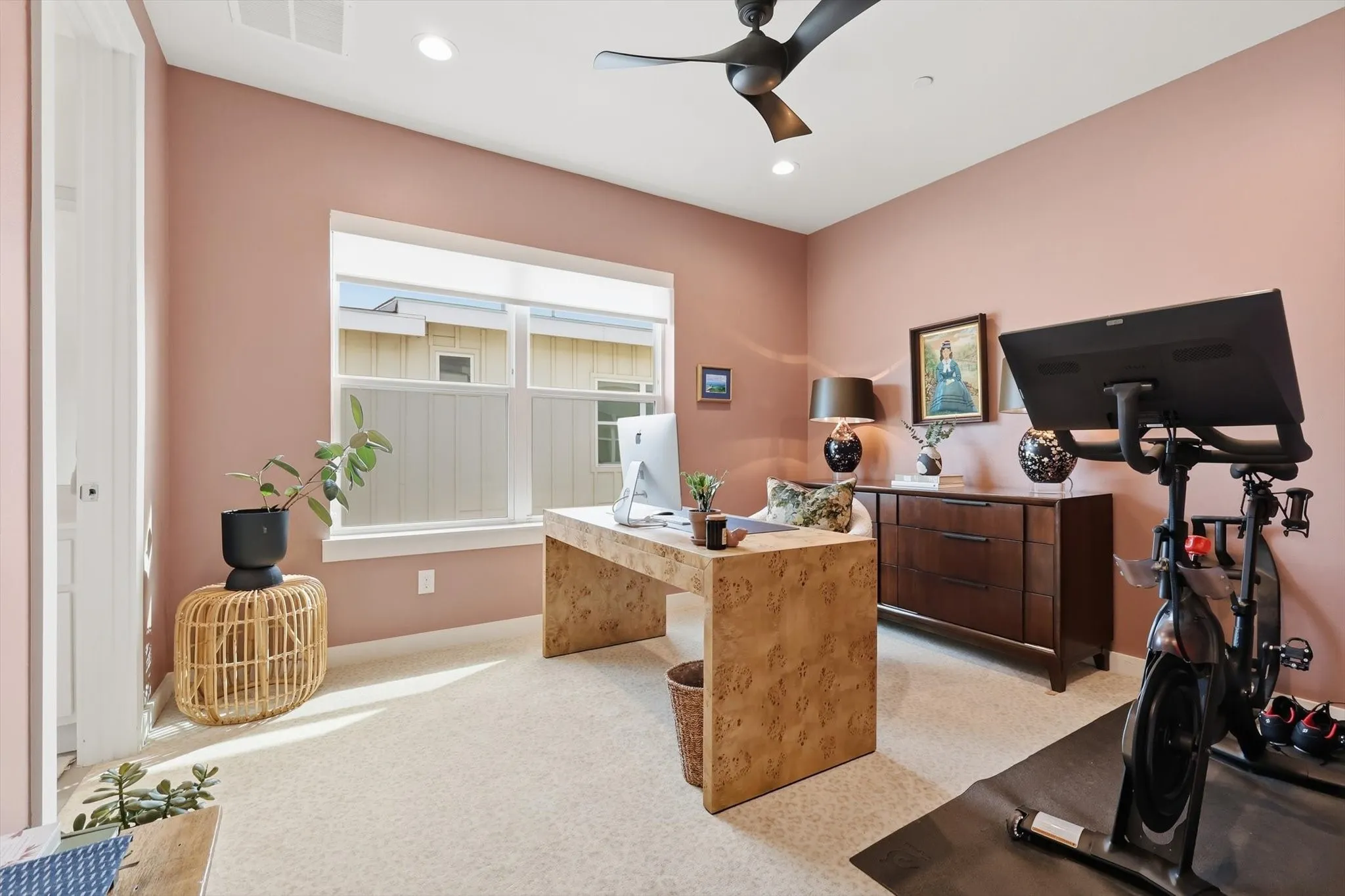 Condominium For Sale in Dallas County , 4620 Munger Avenue 105, Dallas, Texas 75204, 2 Bedroom, 3 Bathroom, 2 Garage spaces, 1,590 Sqft, built in 2017, mls#21390039, Real Estate Agent in Dallas, Homes For Sale in Dallas county, Homes For Sale in Dallas, Realtor in Dallas Texas, Real Estate Brokerage Independent Realty Texas, Luminita Cordes Realtor