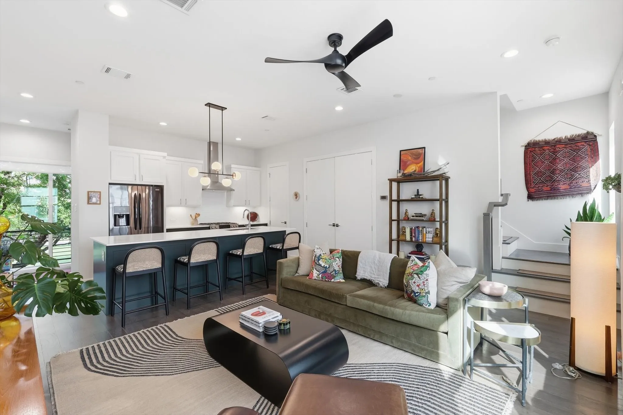 Condominium For Sale in Dallas County , 4620 Munger Avenue 105, Dallas, Texas 75204, 2 Bedroom, 3 Bathroom, 2 Garage spaces, 1,590 Sqft, built in 2017, mls#21390039, Real Estate Agent in Dallas, Homes For Sale in Dallas county, Homes For Sale in Dallas, Realtor in Dallas Texas, Real Estate Brokerage Independent Realty Texas, Luminita Cordes Realtor