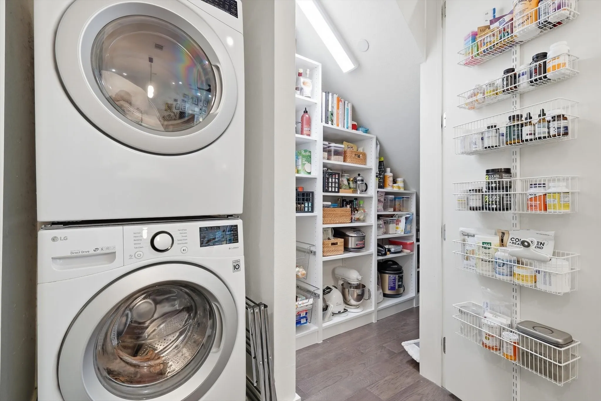 Condominium For Sale in Dallas County , 4620 Munger Avenue 105, Dallas, Texas 75204, 2 Bedroom, 3 Bathroom, 2 Garage spaces, 1,590 Sqft, built in 2017, mls#21390039, Real Estate Agent in Dallas, Homes For Sale in Dallas county, Homes For Sale in Dallas, Realtor in Dallas Texas, Real Estate Brokerage Independent Realty Texas, Luminita Cordes Realtor