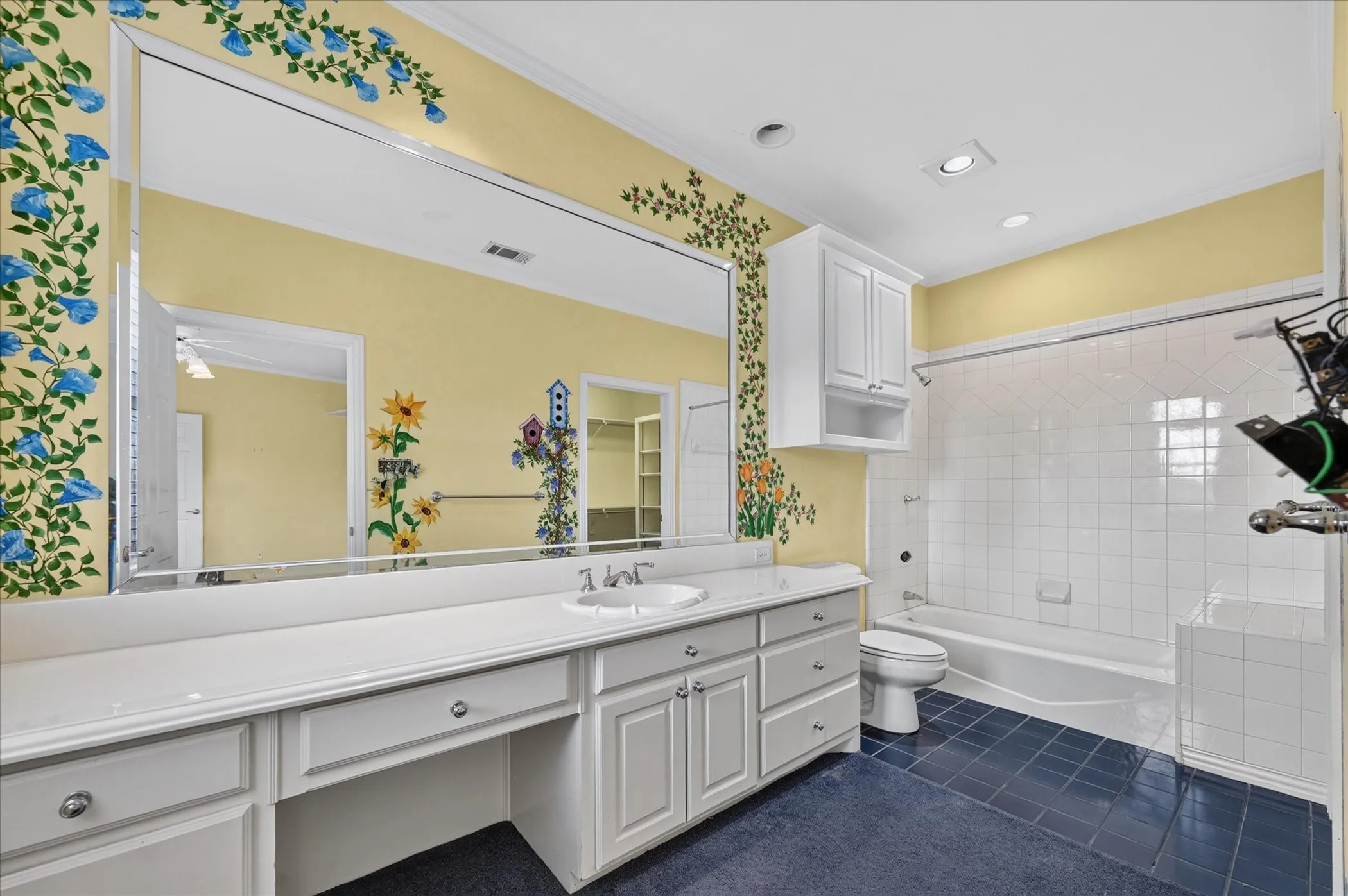 Single Family Residence For Sale in Dallas County , 7007 Spanky Branch Court, Dallas, Texas 75248, 6 Bedroom, 9 Bathroom, 3 Garage spaces, 7,908 Sqft, built in 1995, mls#21387810, Real Estate Agent in Dallas, Homes For Sale in Dallas county, Homes For Sale in Dallas, Realtor in Dallas Texas, Real Estate Brokerage Independent Realty Texas, Luminita Cordes Realtor