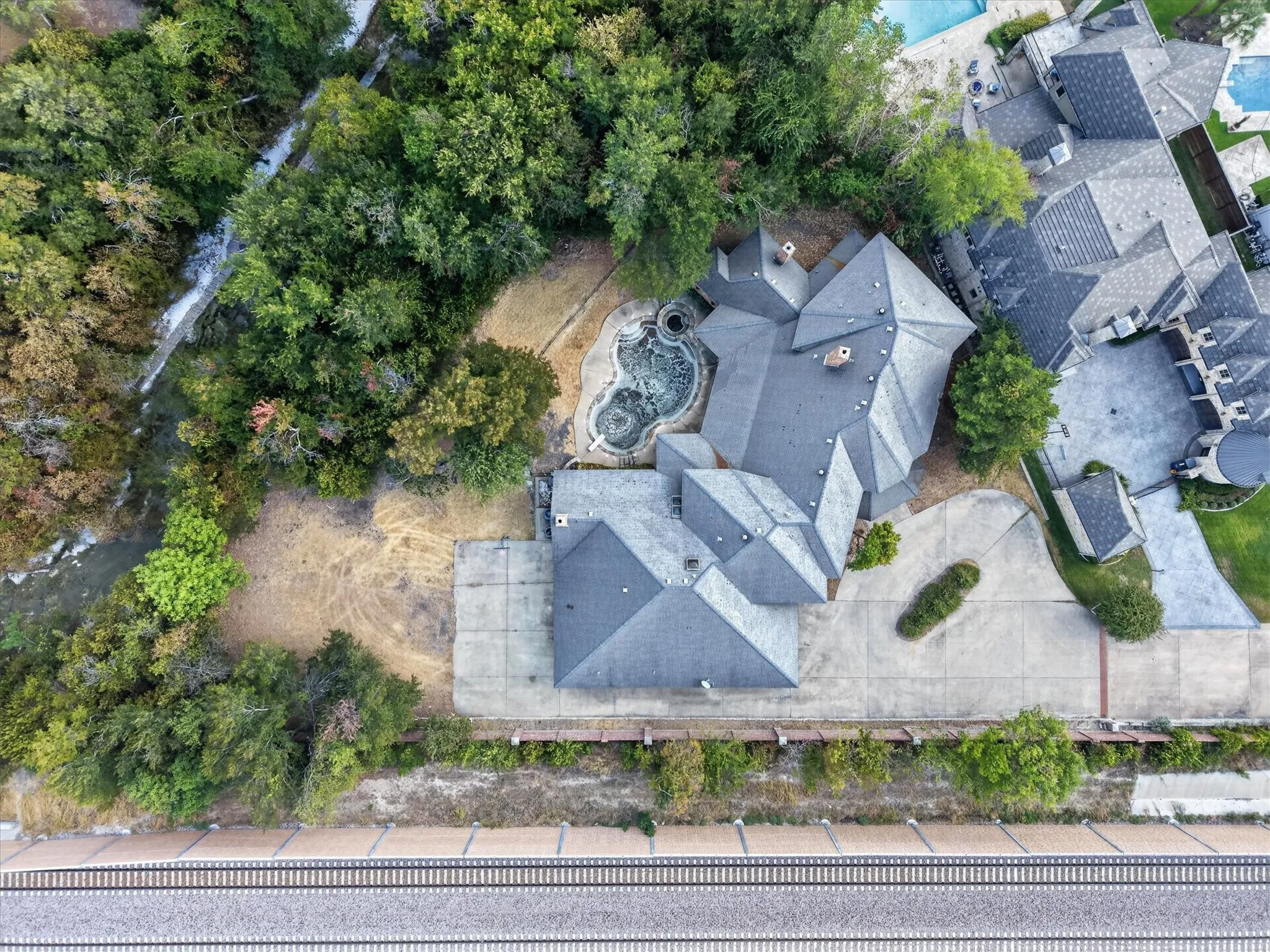 Single Family Residence For Sale in Dallas County , 7007 Spanky Branch Court, Dallas, Texas 75248, 6 Bedroom, 9 Bathroom, 3 Garage spaces, 7,908 Sqft, built in 1995, mls#21387810, Real Estate Agent in Dallas, Homes For Sale in Dallas county, Homes For Sale in Dallas, Realtor in Dallas Texas, Real Estate Brokerage Independent Realty Texas, Luminita Cordes Realtor