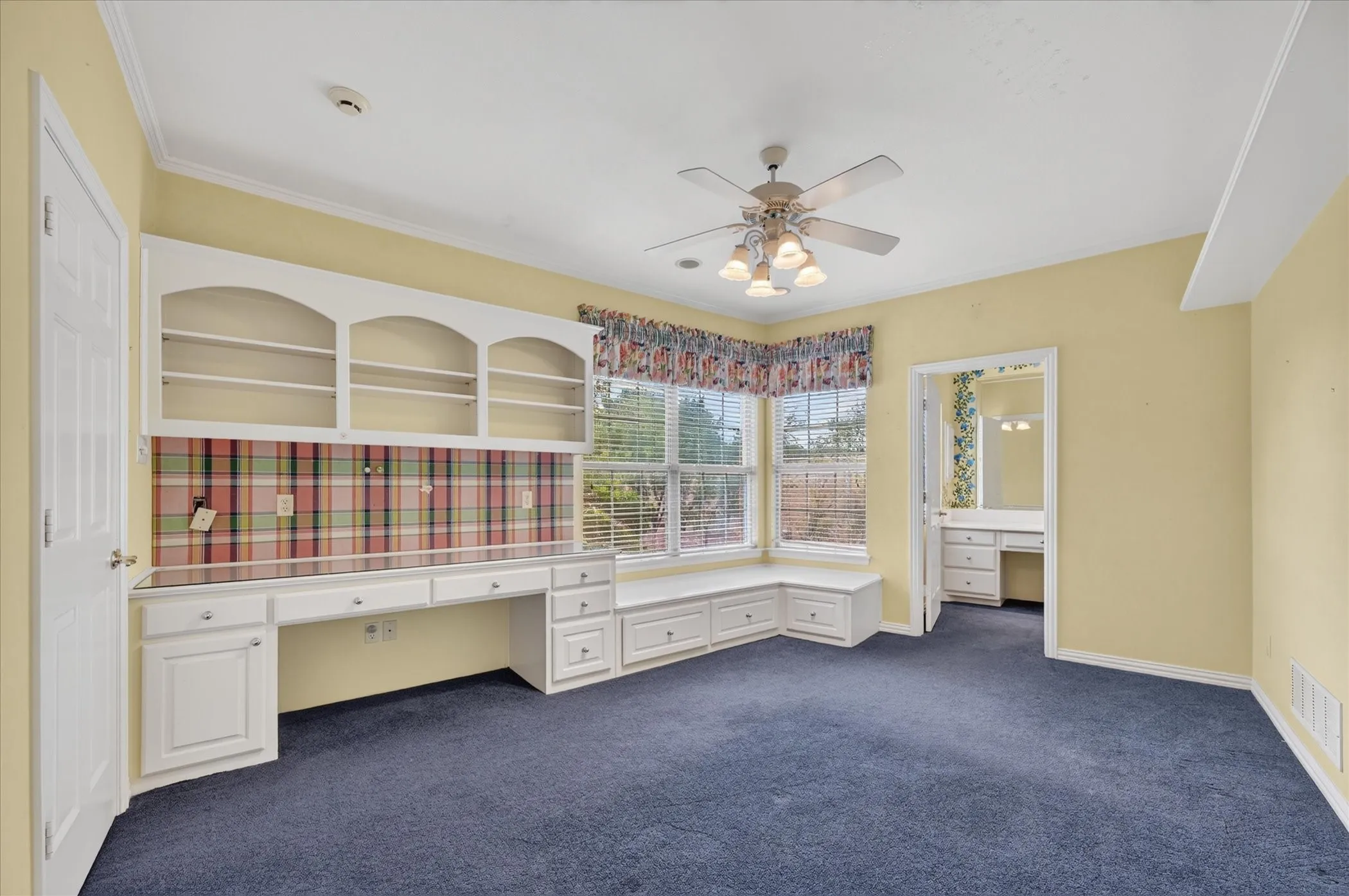 Single Family Residence For Sale in Dallas County , 7007 Spanky Branch Court, Dallas, Texas 75248, 6 Bedroom, 9 Bathroom, 3 Garage spaces, 7,908 Sqft, built in 1995, mls#21387810, Real Estate Agent in Dallas, Homes For Sale in Dallas county, Homes For Sale in Dallas, Realtor in Dallas Texas, Real Estate Brokerage Independent Realty Texas, Luminita Cordes Realtor