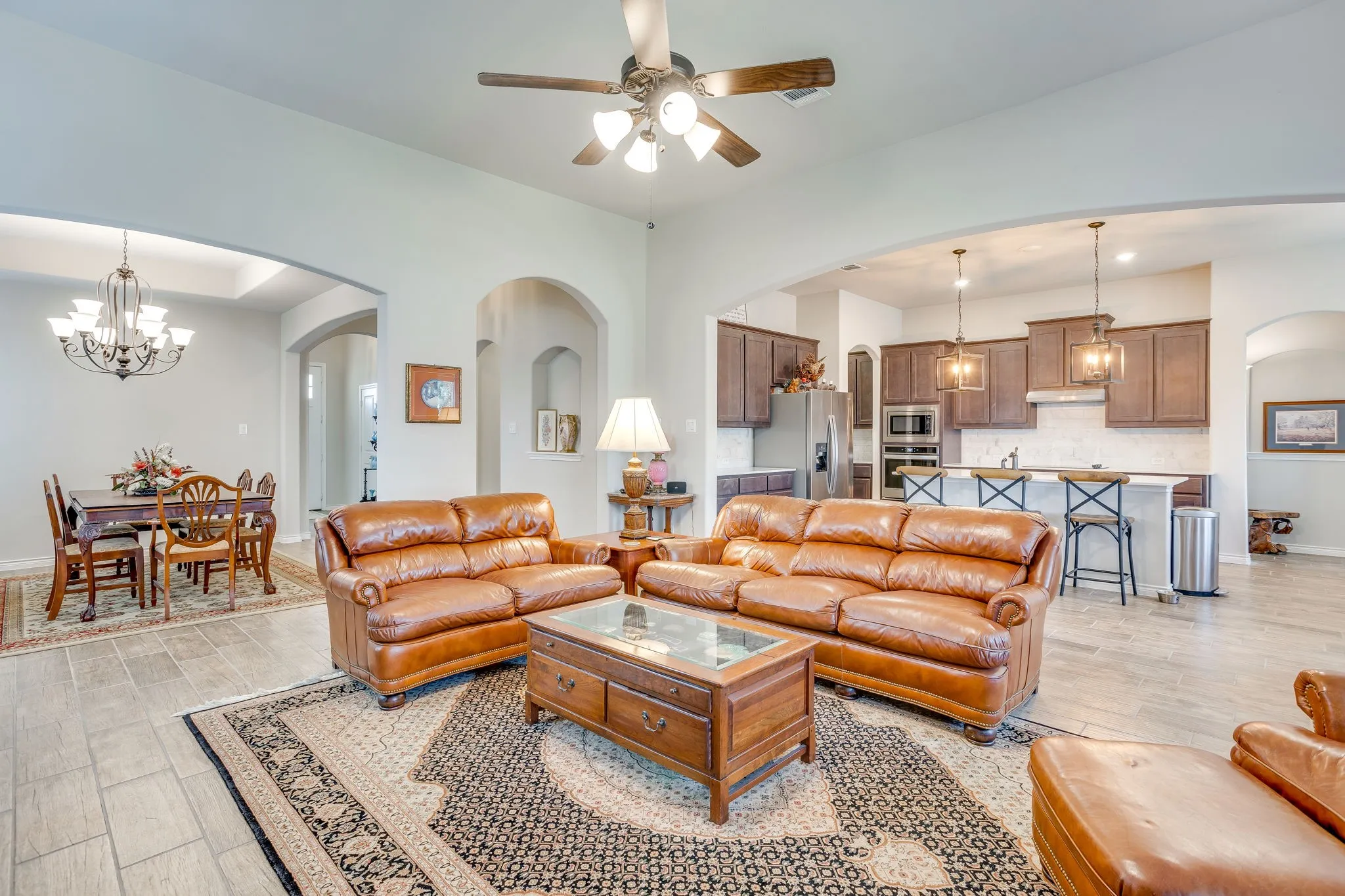 Single Family Residence For Sale in Johnson County , 1008 Wildwood Drive, Joshua, Texas 76058, 3 Bedroom, 3 Bathroom, 2 Garage spaces, 2,441 Sqft, built in 2021, mls#21389831, Real Estate Agent in Joshua, Homes For Sale in Johnson county, Homes For Sale in Joshua, Realtor in Joshua Texas, Real Estate Brokerage Independent Realty Texas, Luminita Cordes Realtor