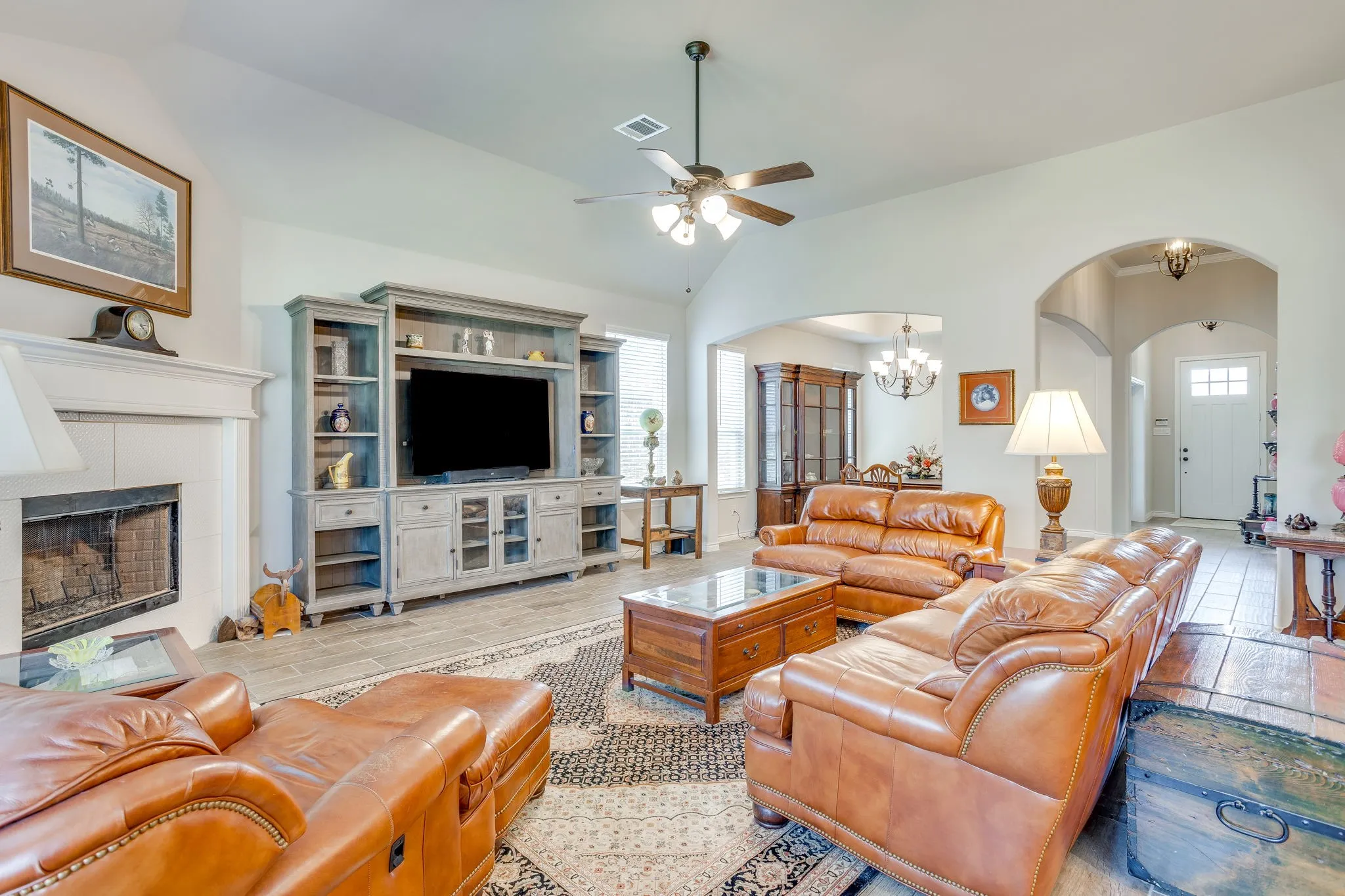 Single Family Residence For Sale in Johnson County , 1008 Wildwood Drive, Joshua, Texas 76058, 3 Bedroom, 3 Bathroom, 2 Garage spaces, 2,441 Sqft, built in 2021, mls#21389831, Real Estate Agent in Joshua, Homes For Sale in Johnson county, Homes For Sale in Joshua, Realtor in Joshua Texas, Real Estate Brokerage Independent Realty Texas, Luminita Cordes Realtor