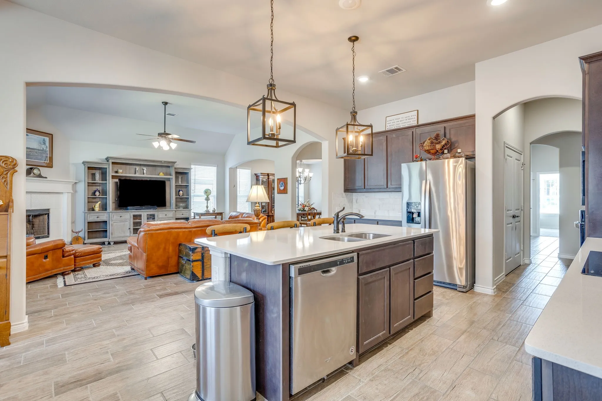 Single Family Residence For Sale in Johnson County , 1008 Wildwood Drive, Joshua, Texas 76058, 3 Bedroom, 3 Bathroom, 2 Garage spaces, 2,441 Sqft, built in 2021, mls#21389831, Real Estate Agent in Joshua, Homes For Sale in Johnson county, Homes For Sale in Joshua, Realtor in Joshua Texas, Real Estate Brokerage Independent Realty Texas, Luminita Cordes Realtor