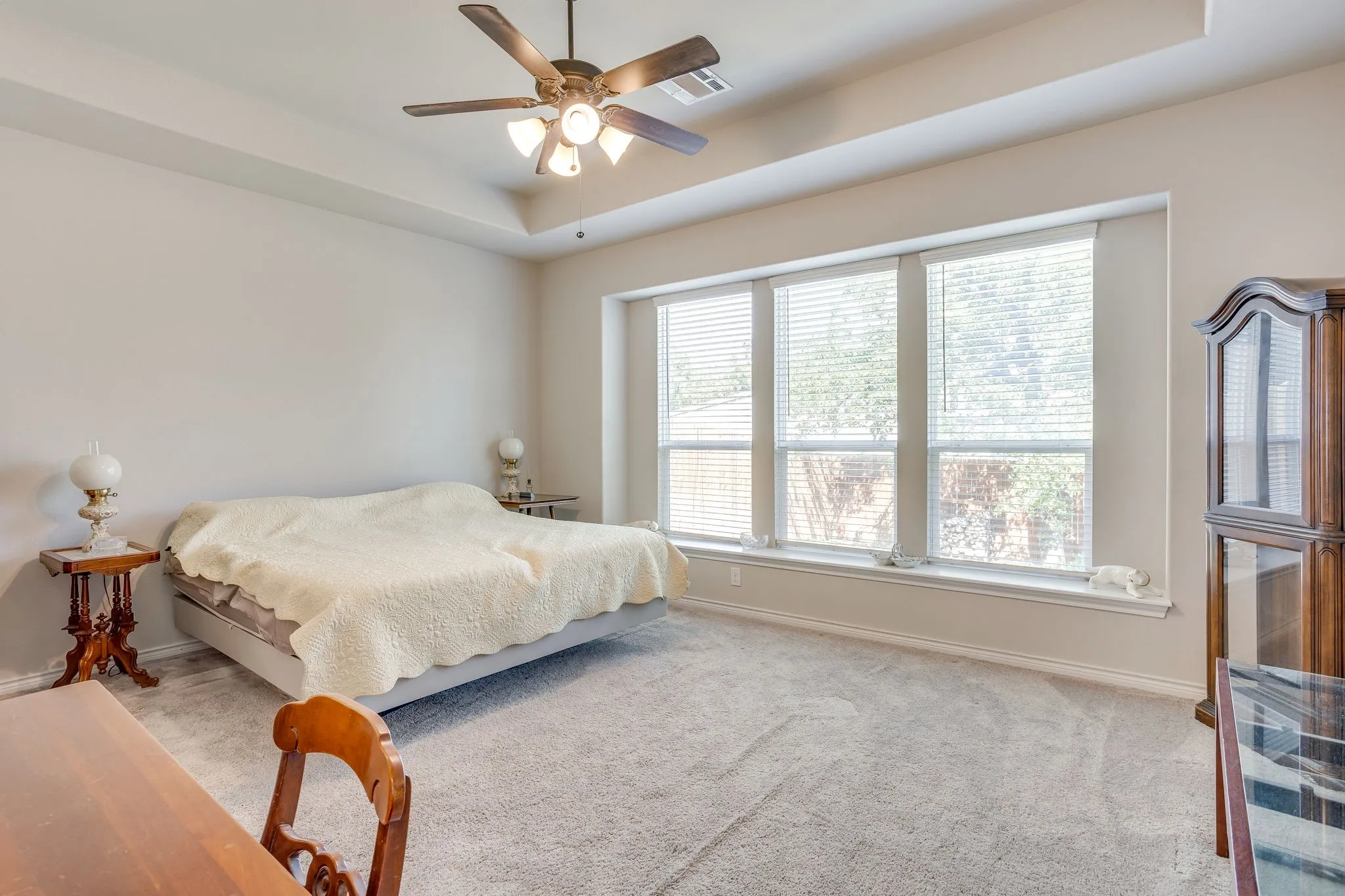 Single Family Residence For Sale in Johnson County , 1008 Wildwood Drive, Joshua, Texas 76058, 3 Bedroom, 3 Bathroom, 2 Garage spaces, 2,441 Sqft, built in 2021, mls#21389831, Real Estate Agent in Joshua, Homes For Sale in Johnson county, Homes For Sale in Joshua, Realtor in Joshua Texas, Real Estate Brokerage Independent Realty Texas, Luminita Cordes Realtor